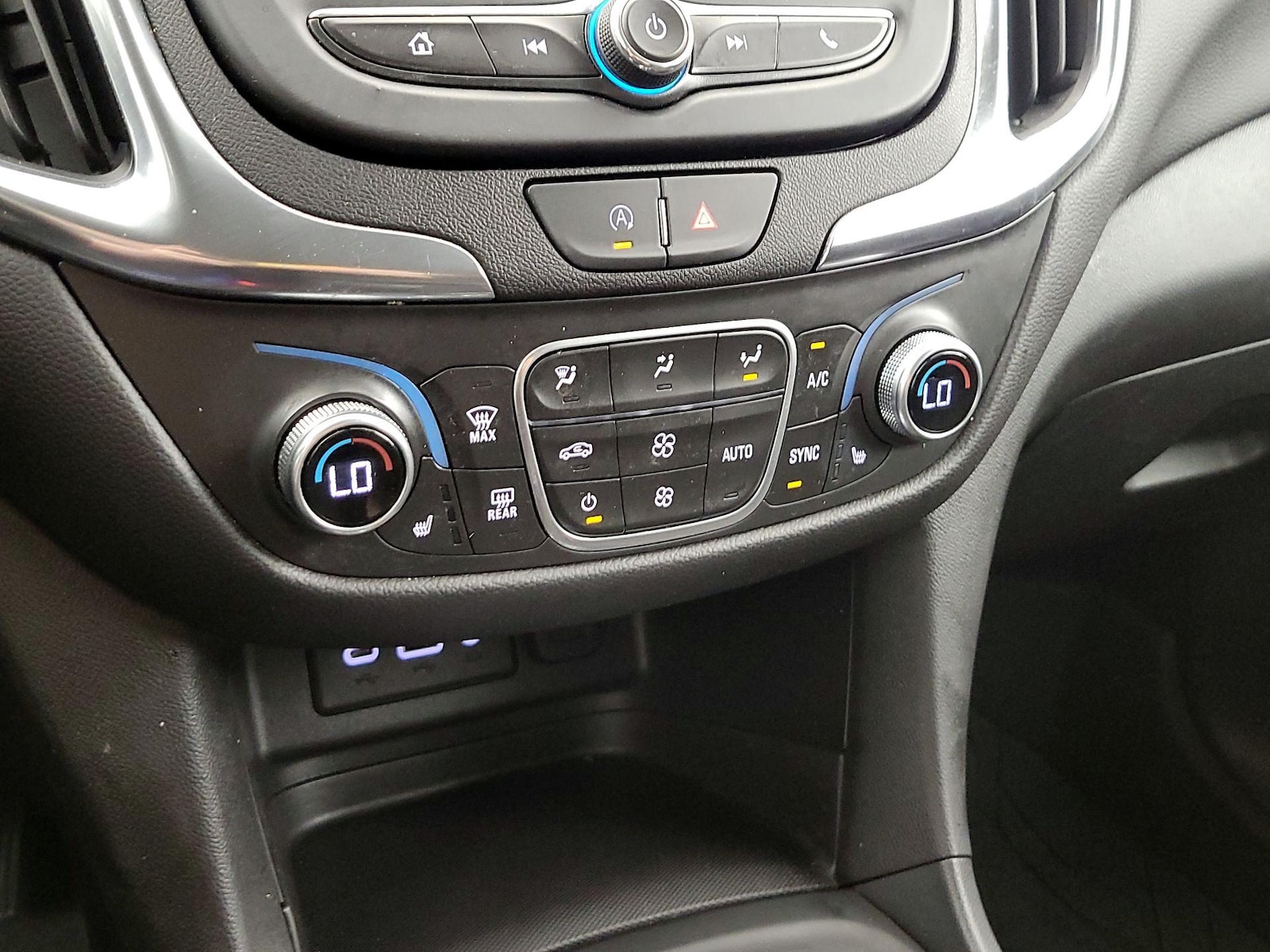 2024 Chevrolet Equinox LT - Photo 17
