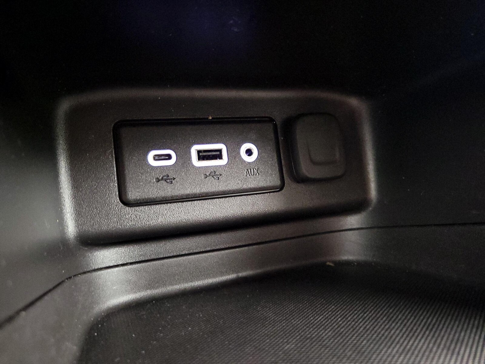 2024 Chevrolet Equinox LT - Photo 19
