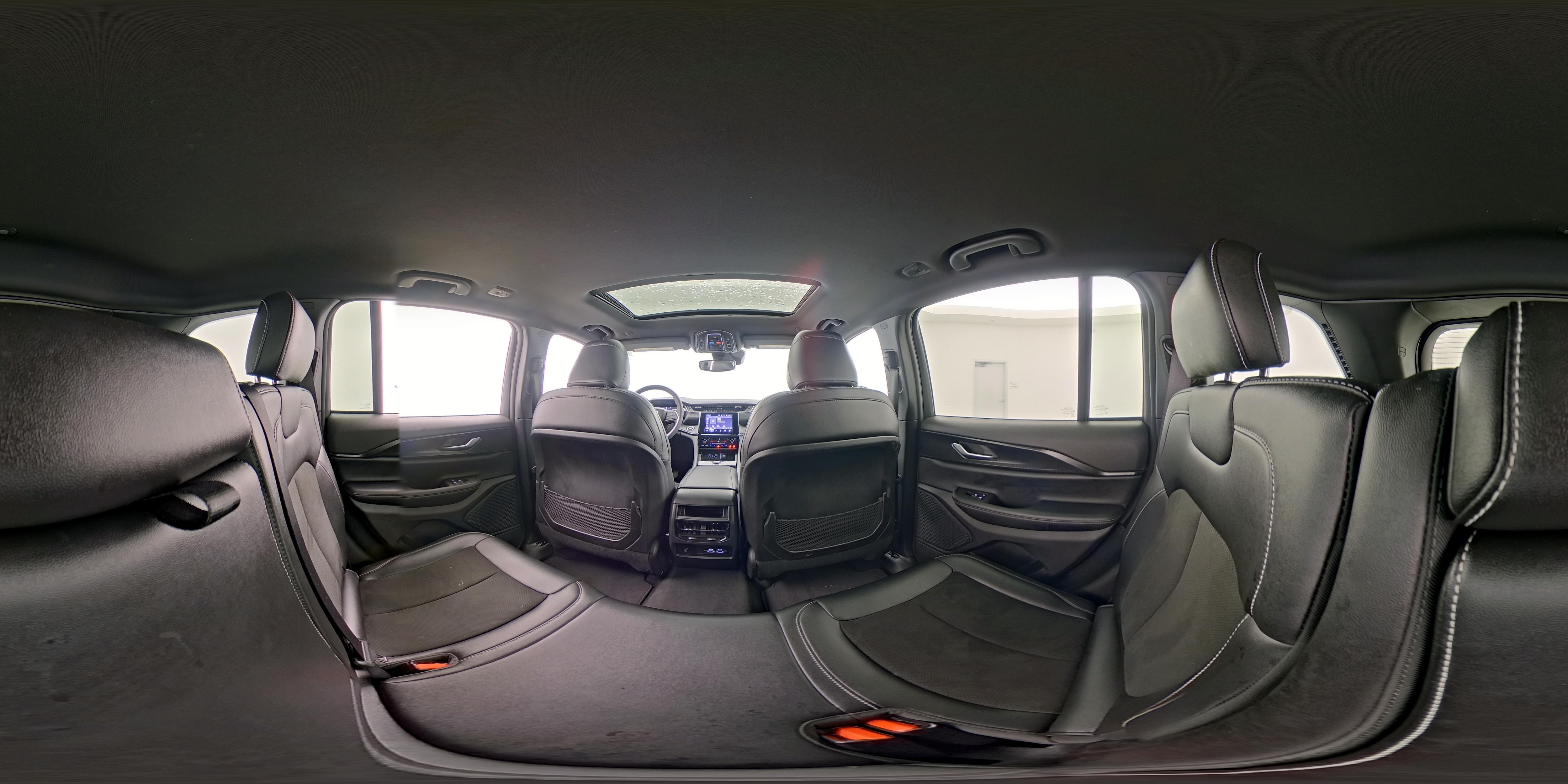 2023 Jeep Grand Cherokee Altitude - Photo 26