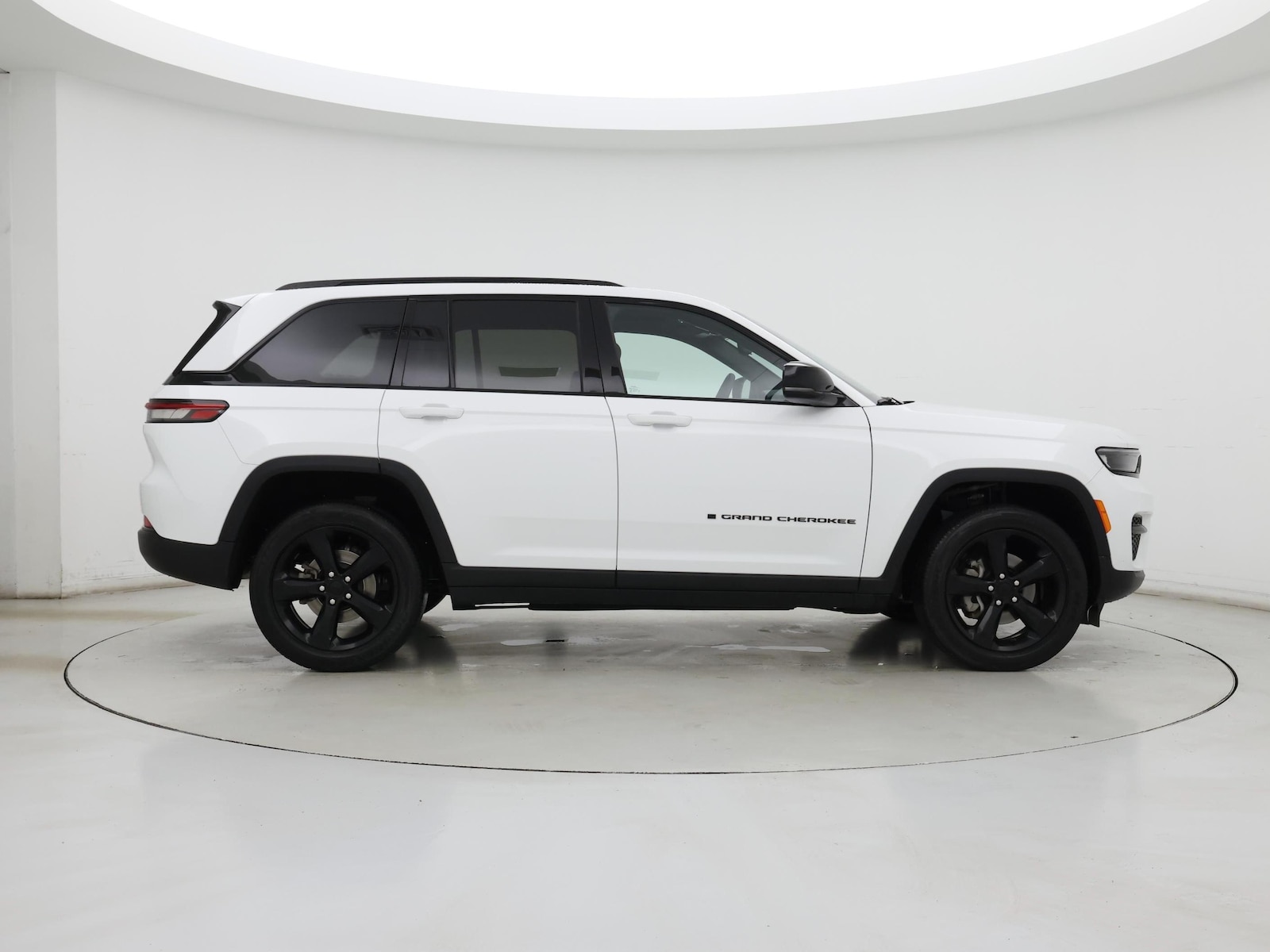 2023 Jeep Grand Cherokee Altitude - Photo 8