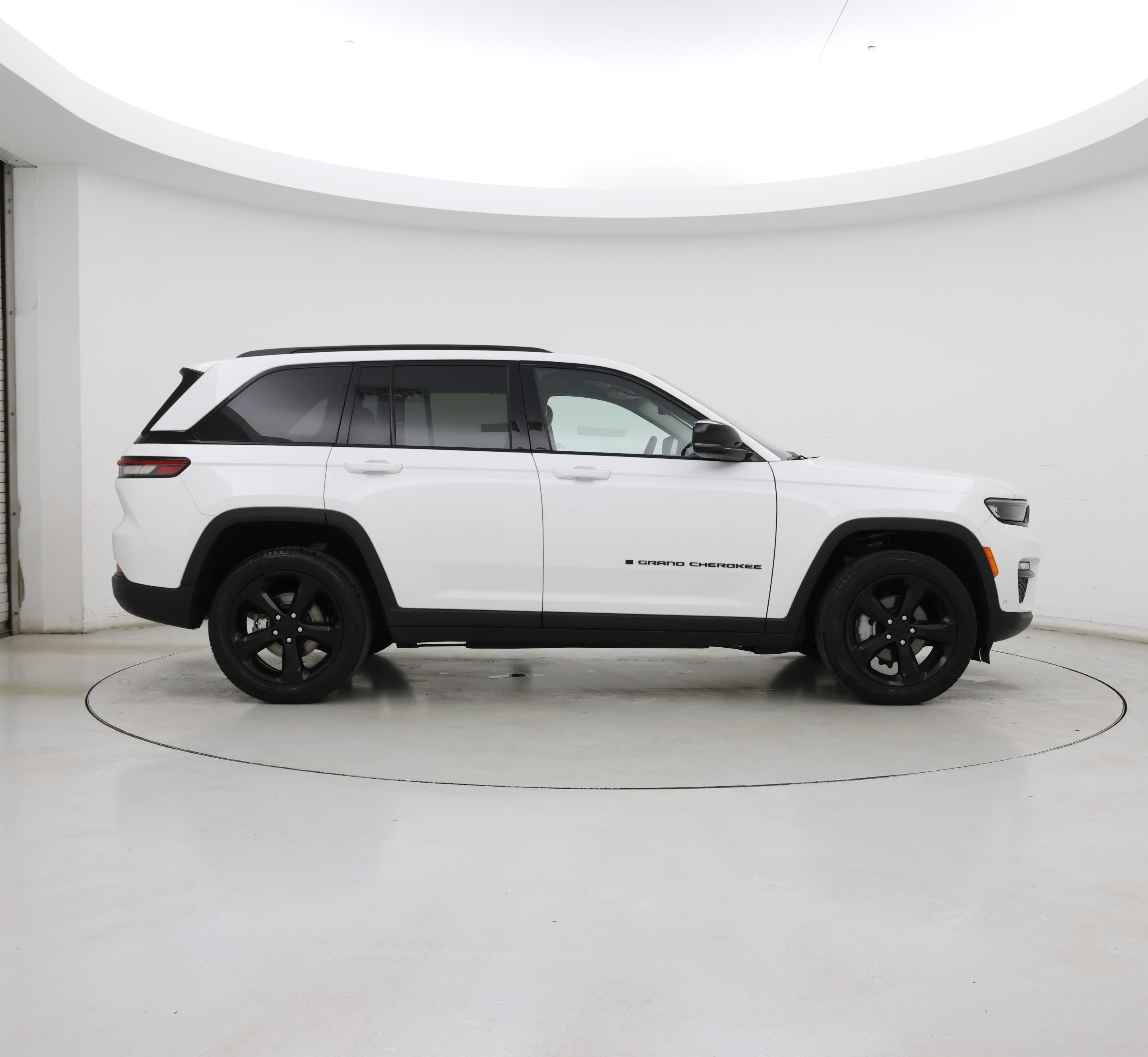 Thumbnail: 2023 Jeep Grand Cherokee - 7