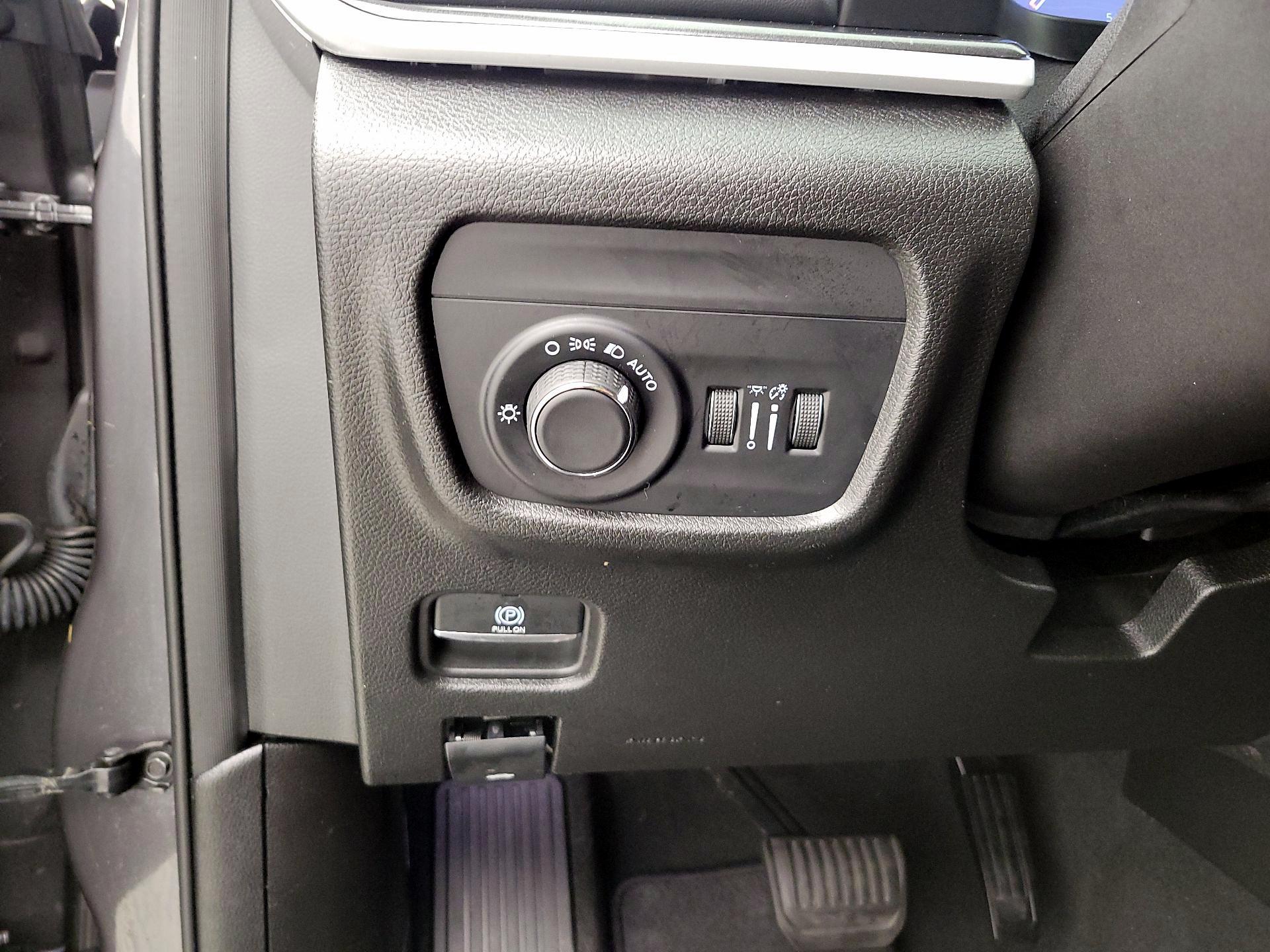 Thumbnail: 2023 Jeep Grand Cherokee - 13