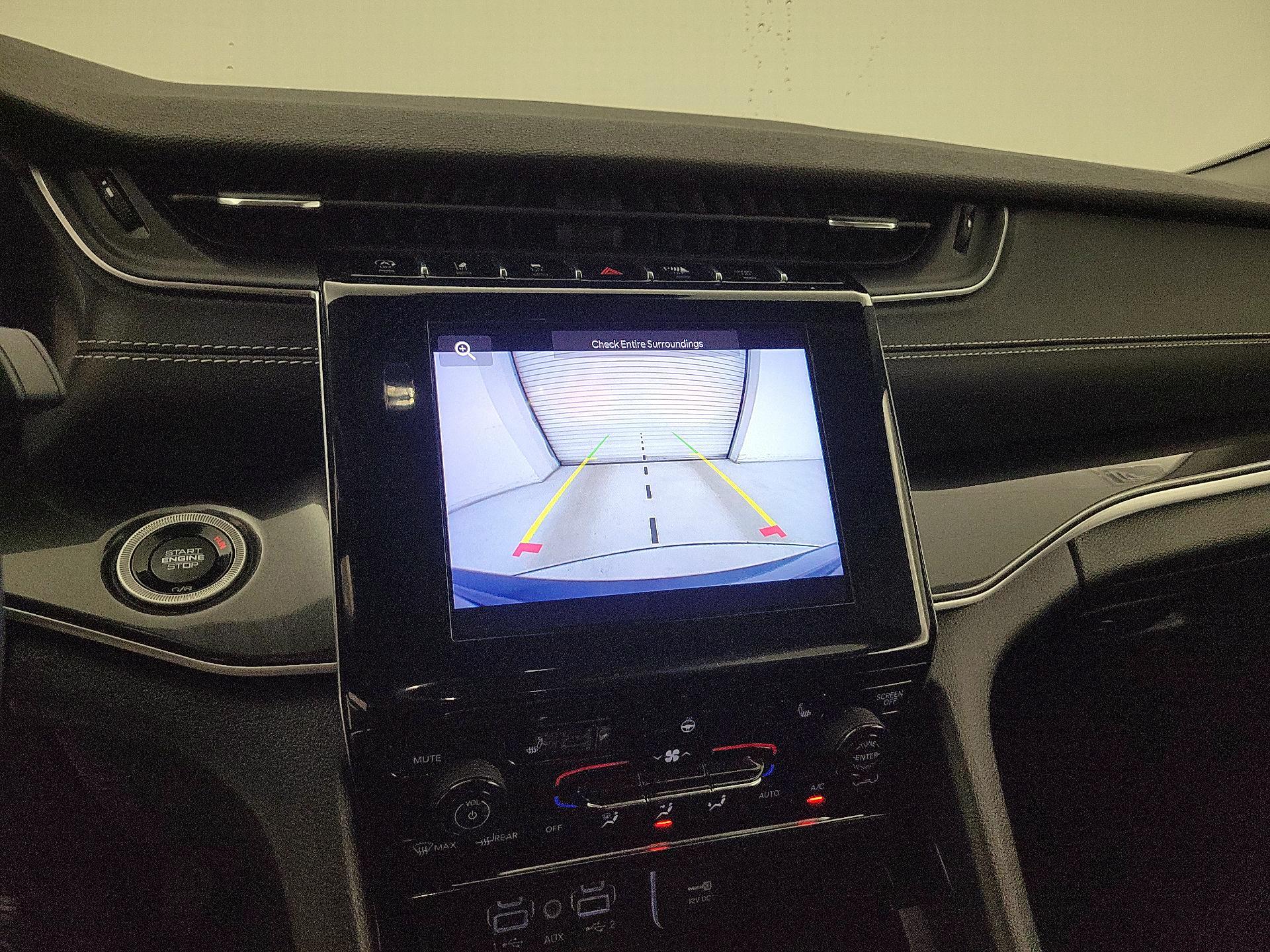 Thumbnail: 2023 Jeep Grand Cherokee - 14