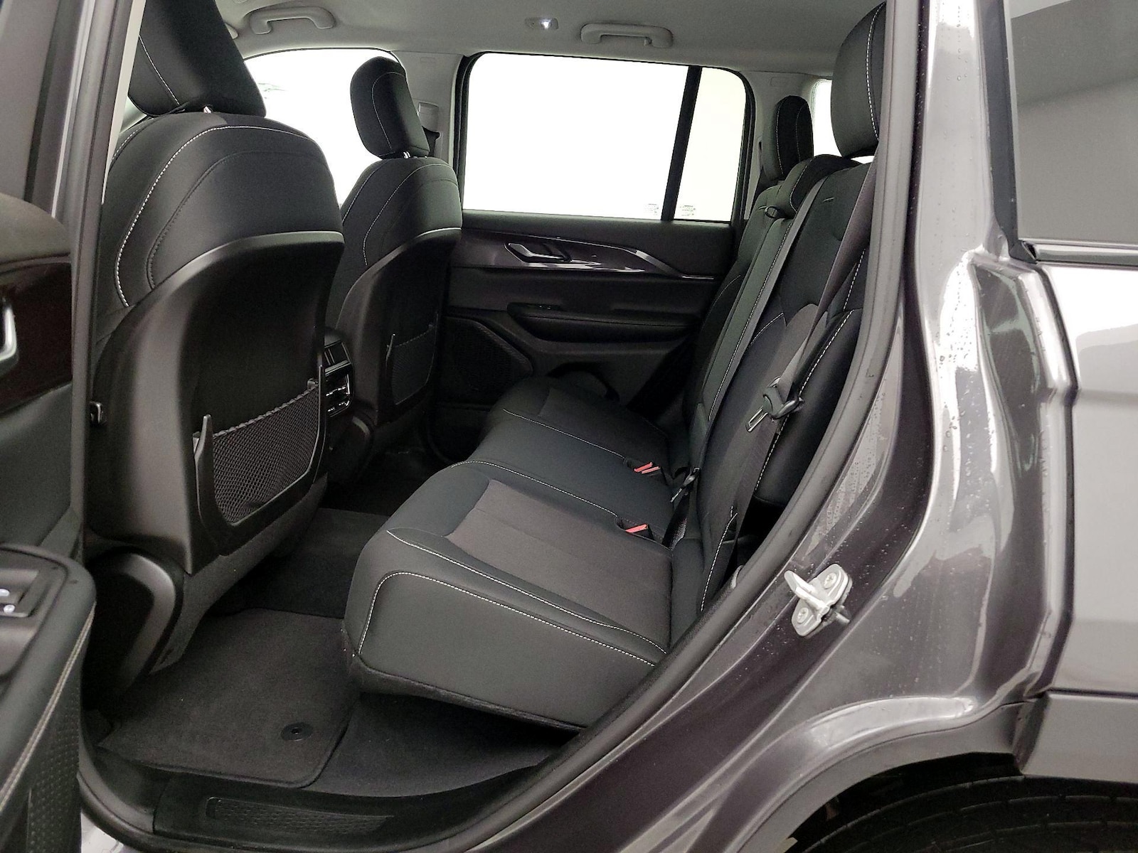 2023 Jeep Grand Cherokee Laredo - Photo 20