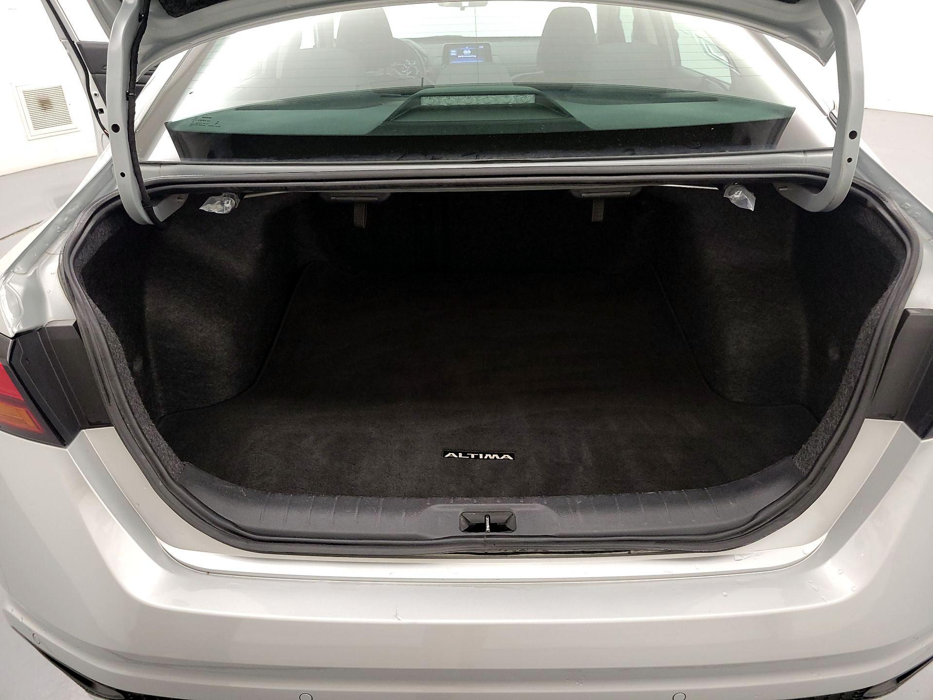 Thumbnail: 2024 Nissan Altima - 20