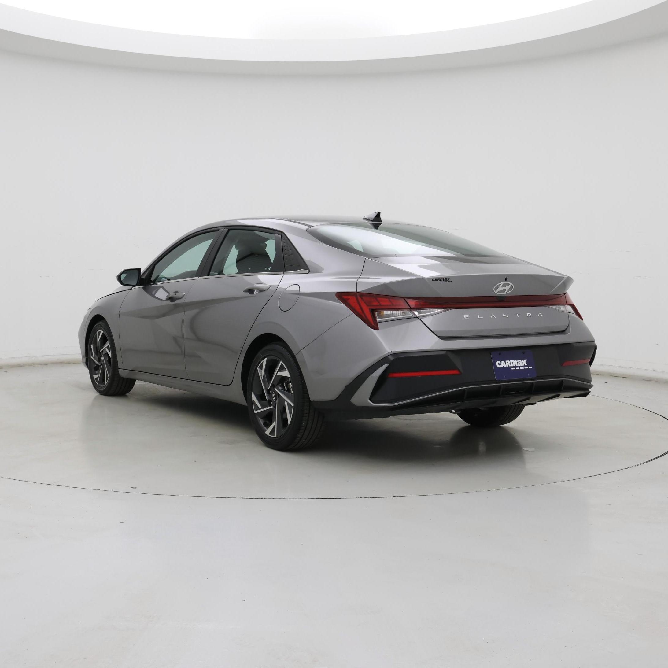 Thumbnail: 2025 Hyundai Elantra - 2