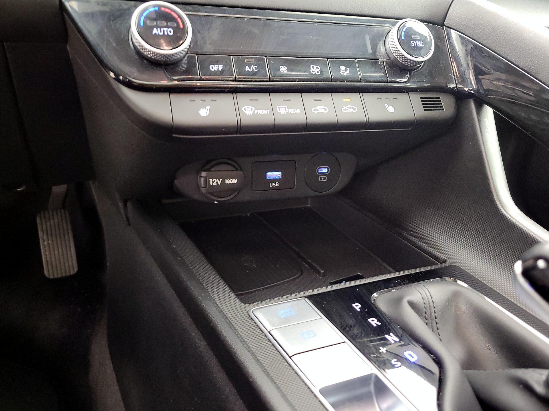 Thumbnail: 2025 Hyundai Elantra - 19