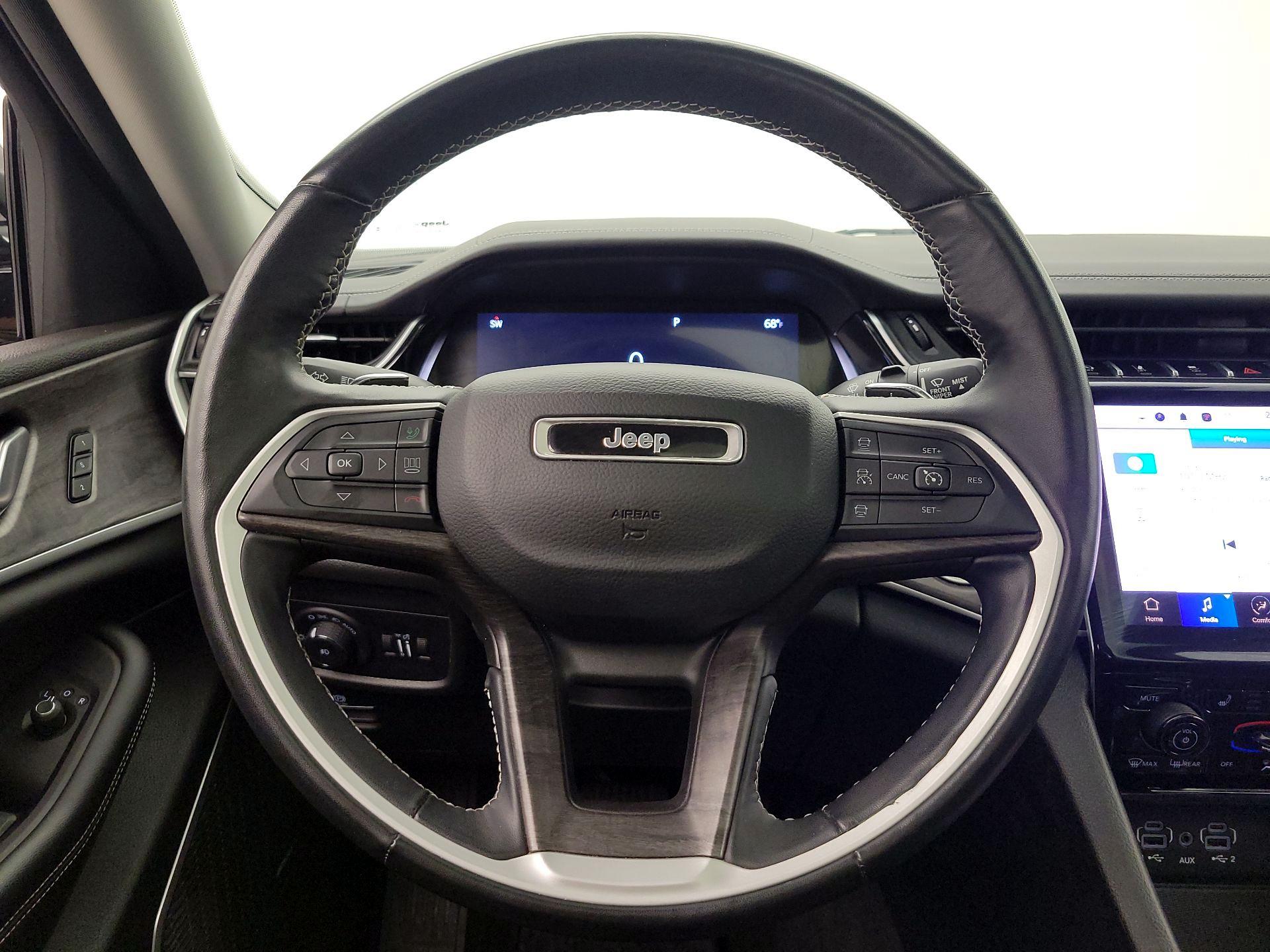 Thumbnail: 2022 Jeep Grand Cherokee - 10