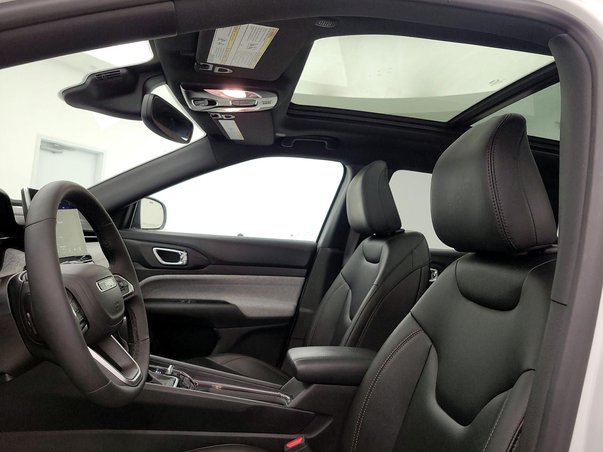 Thumbnail: 2024 Jeep Compass - 19