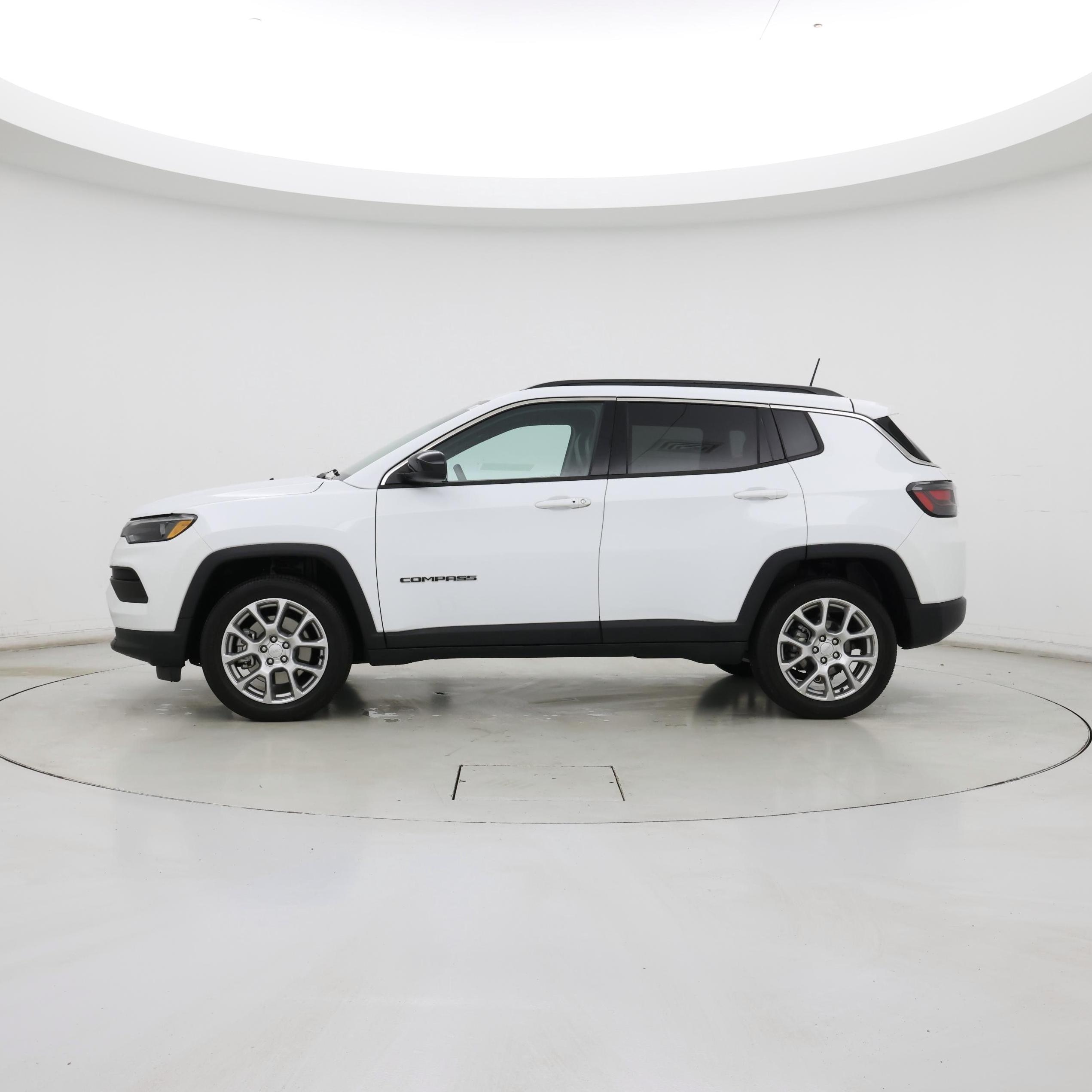 Thumbnail: 2024 Jeep Compass - 3