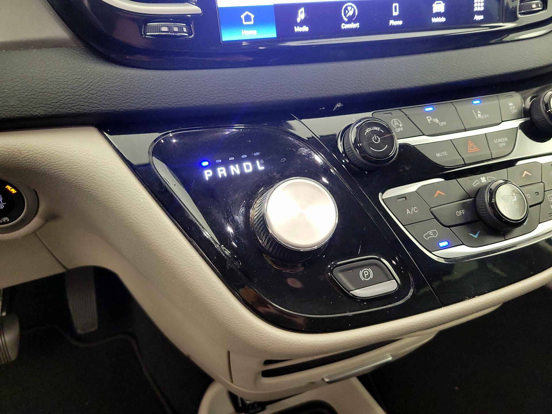 Thumbnail: 2023 Chrysler Pacifica - 17