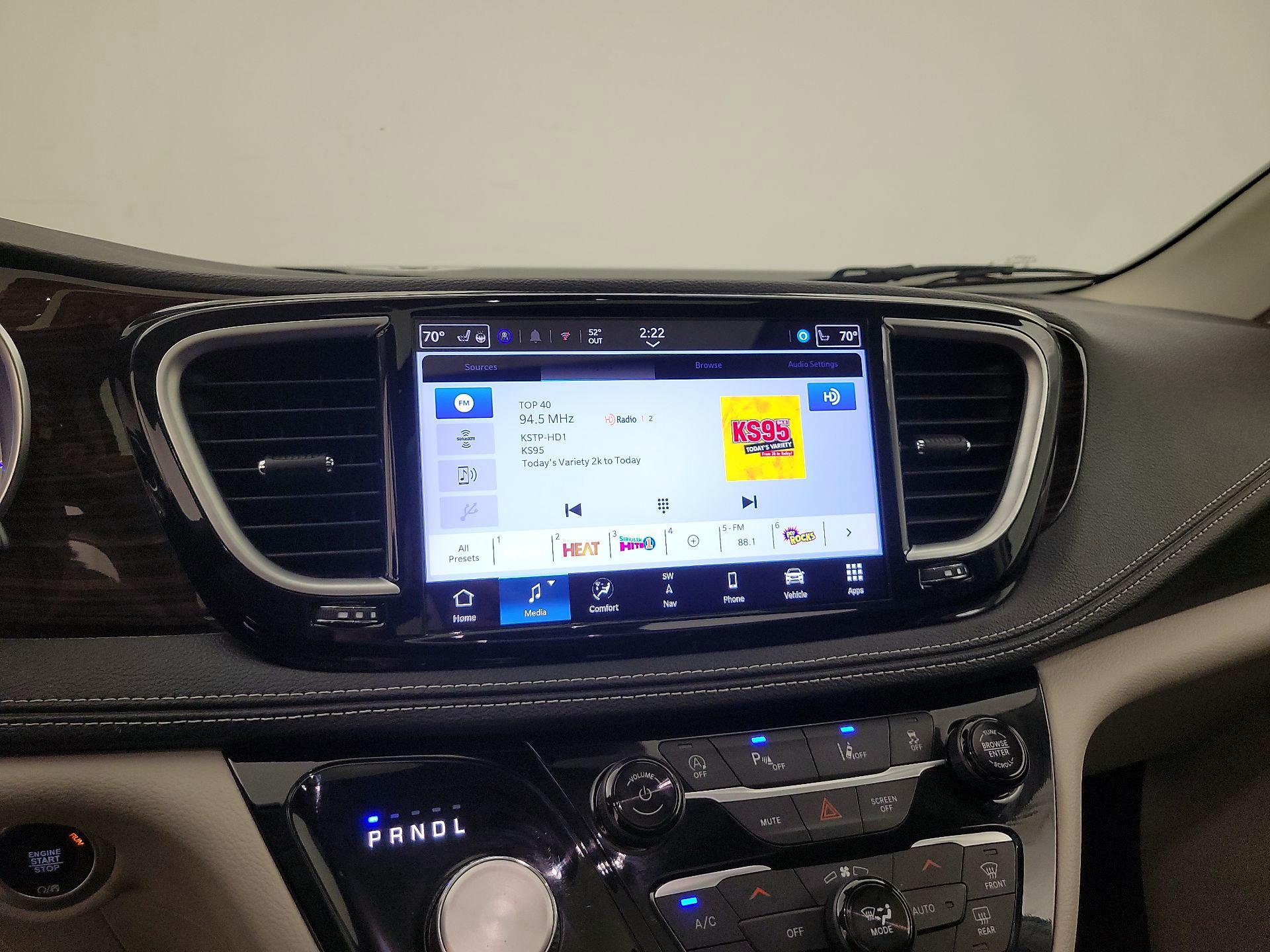 Thumbnail: 2024 Chrysler Pacifica - 16
