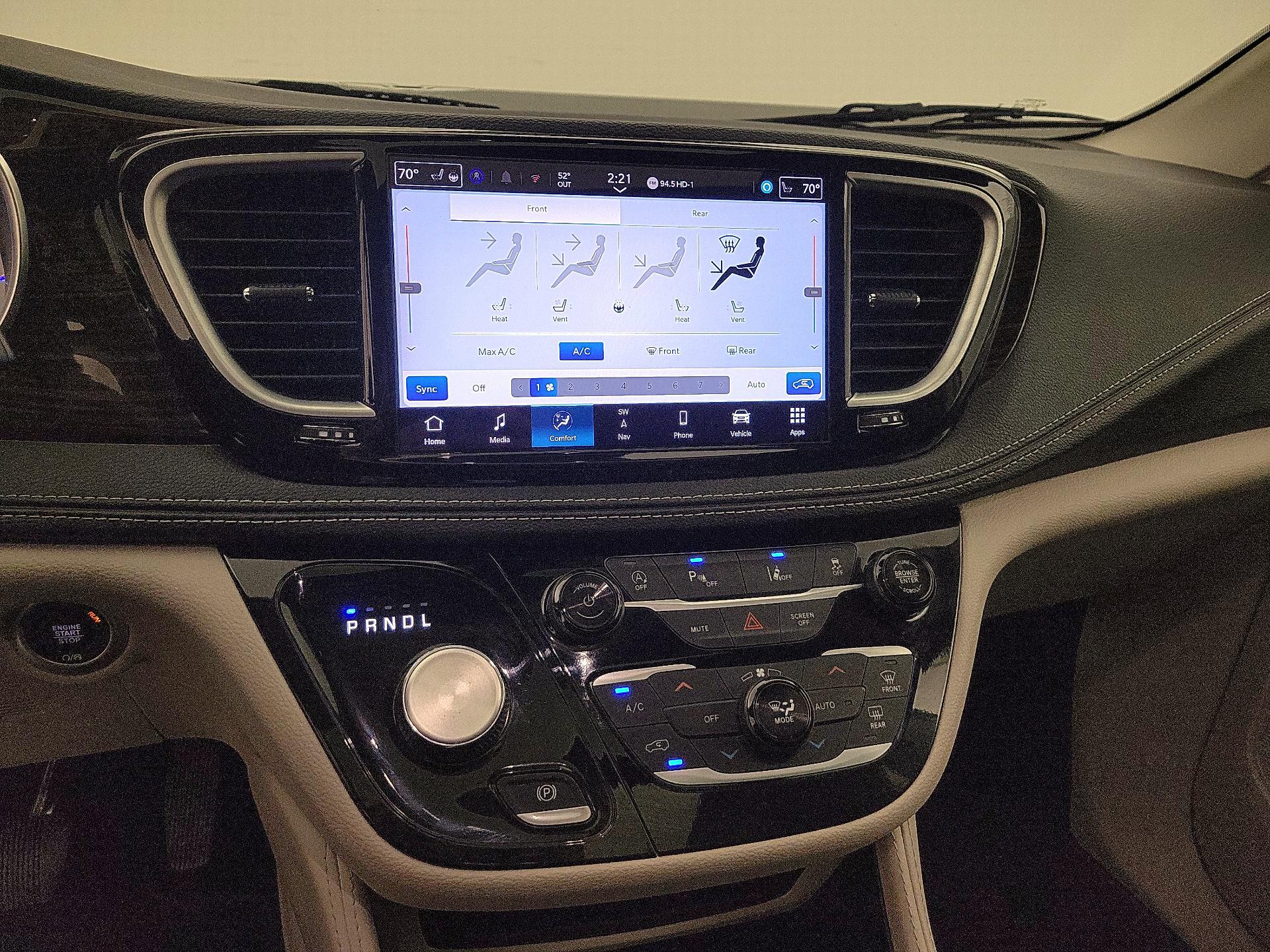 Thumbnail: 2024 Chrysler Pacifica - 17