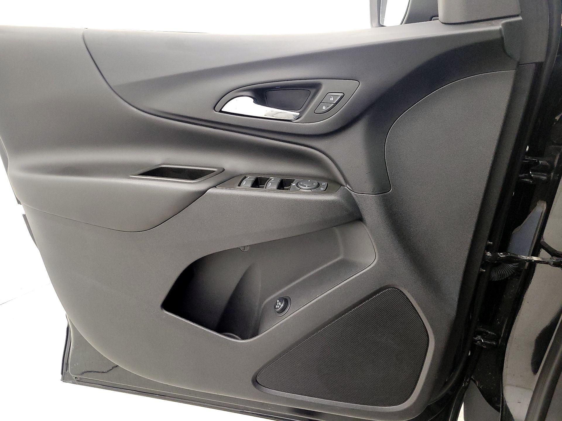 Thumbnail: 2023 Chevrolet Equinox - 12