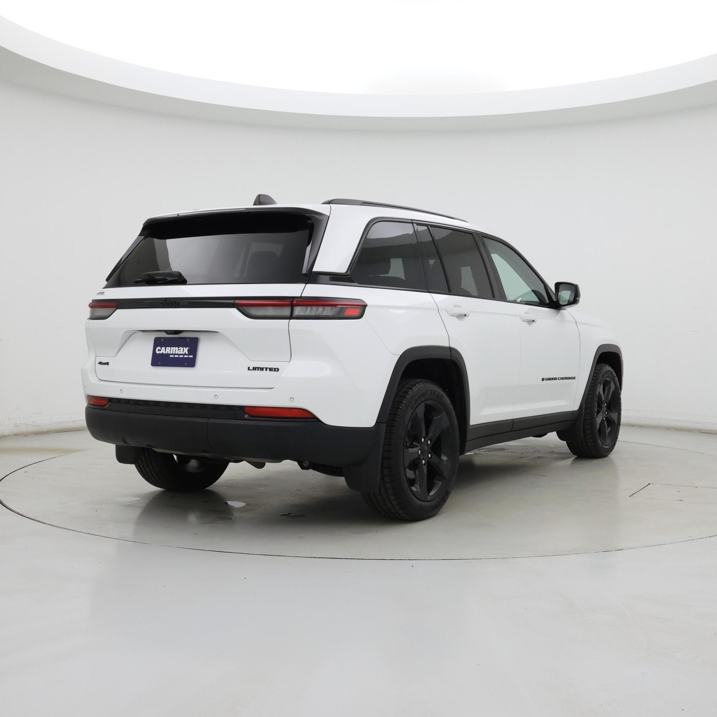 Thumbnail: 2023 Jeep Grand Cherokee - 8