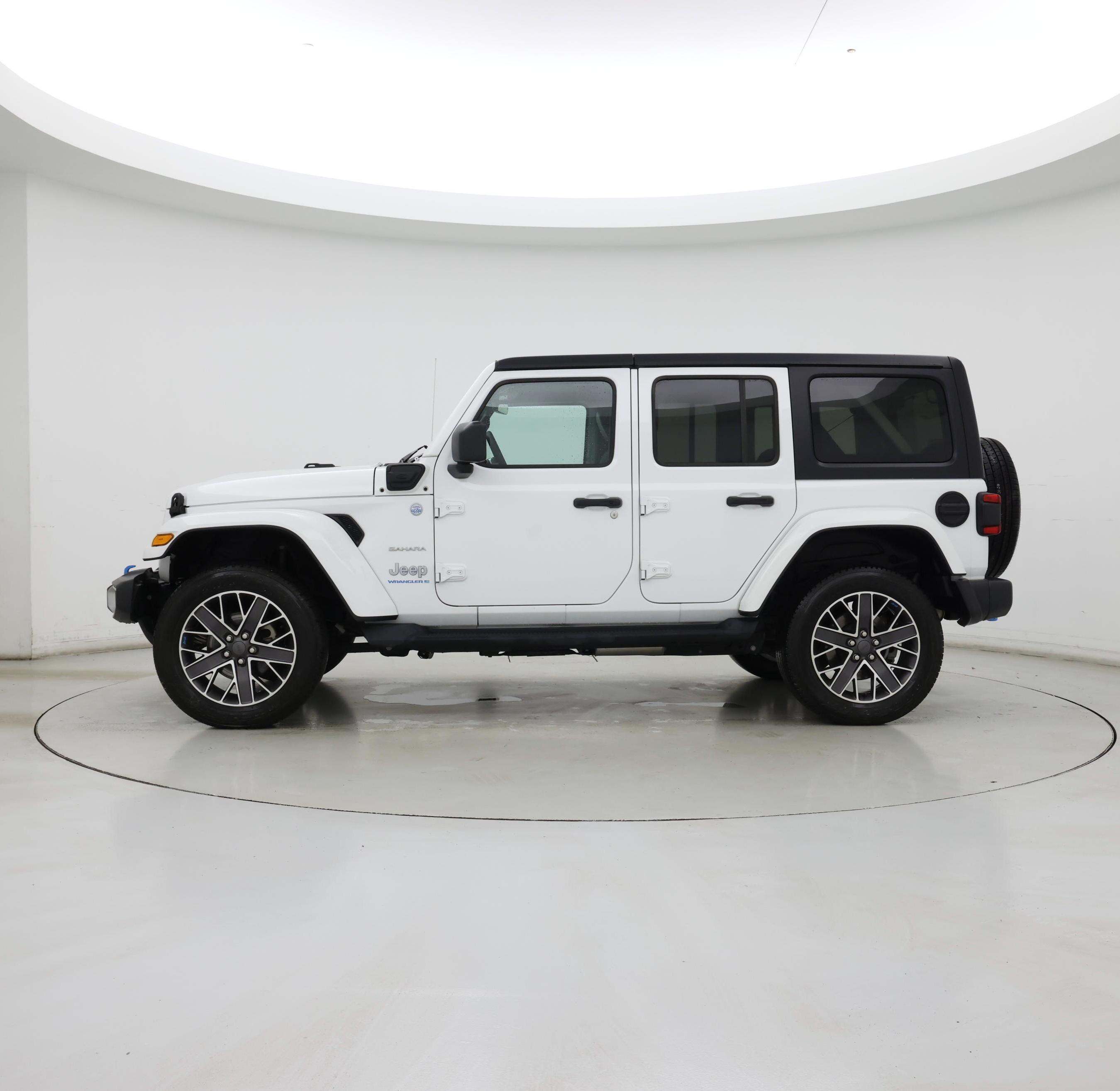 Thumbnail: 2023 Jeep Wrangler - 3