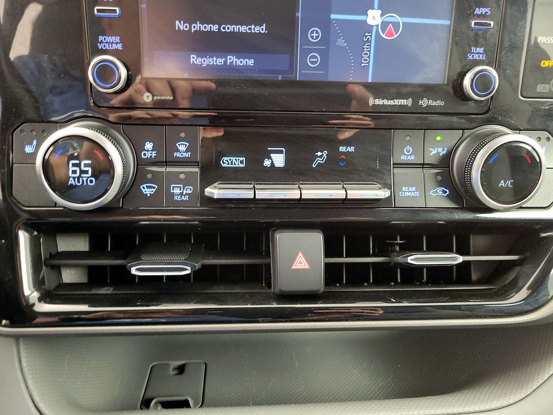 Thumbnail: 2021 Toyota Highlander - 17