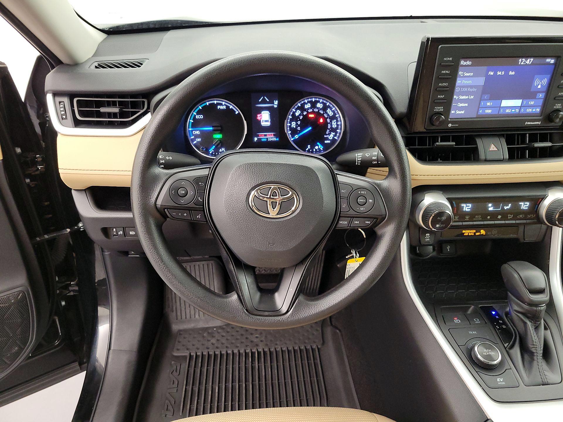Thumbnail: 2022 Toyota RAV4 - 10