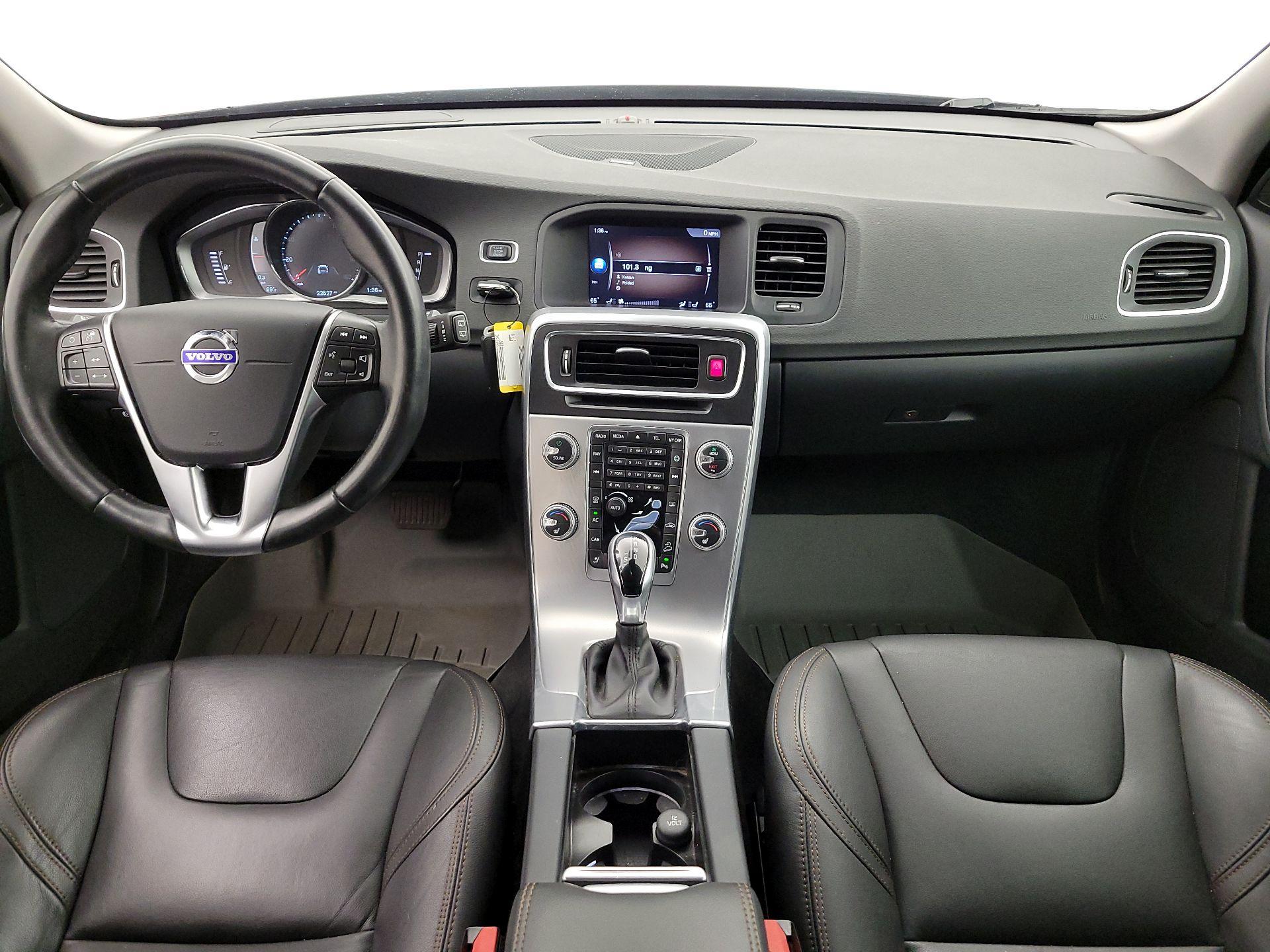 Thumbnail: 2017 Volvo S60 - 9