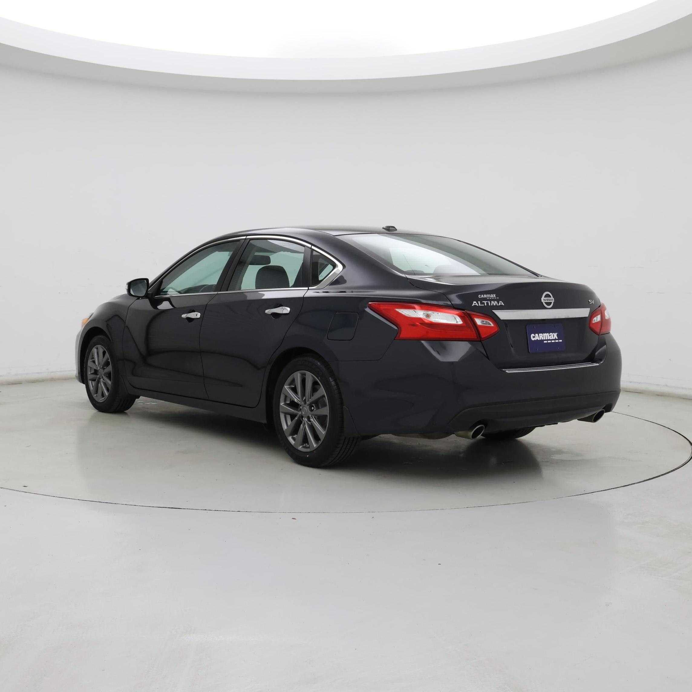 Thumbnail: 2016 Nissan Altima - 2