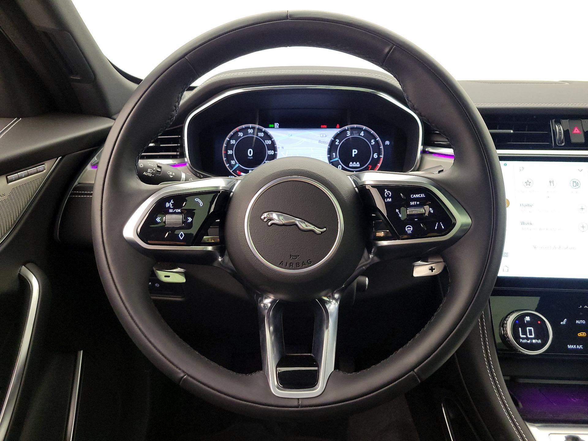 Thumbnail: 2024 Jaguar F-Pace - 10
