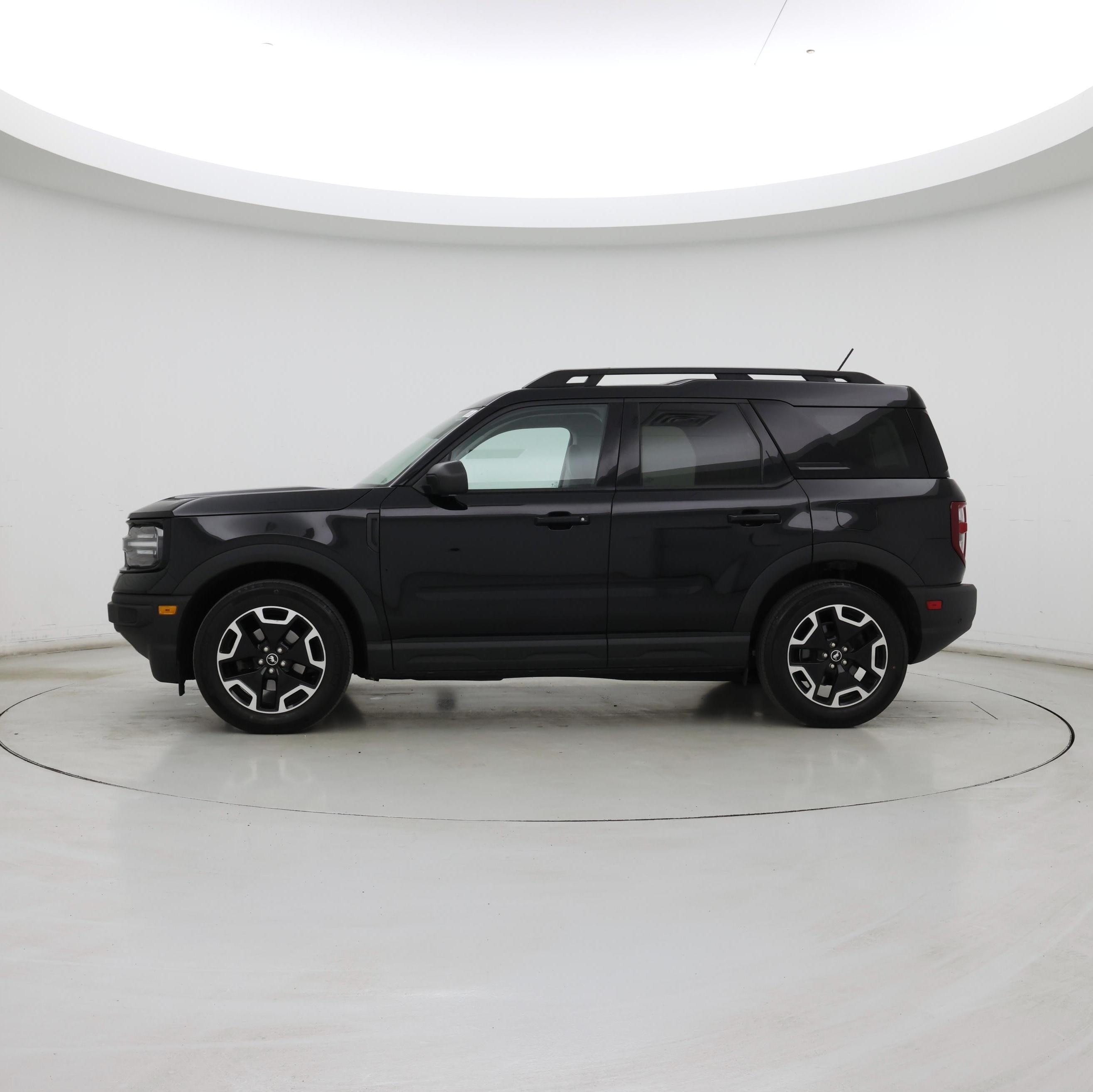 Thumbnail: 2022 Ford Bronco Sport - 3