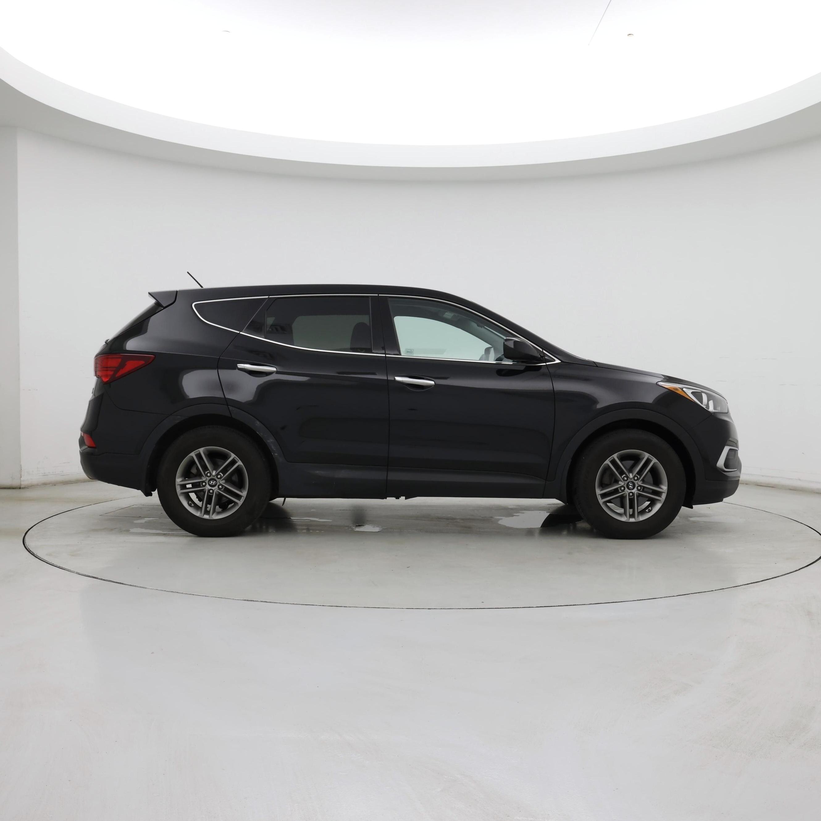 Thumbnail: 2018 Hyundai Santa Fe - 7