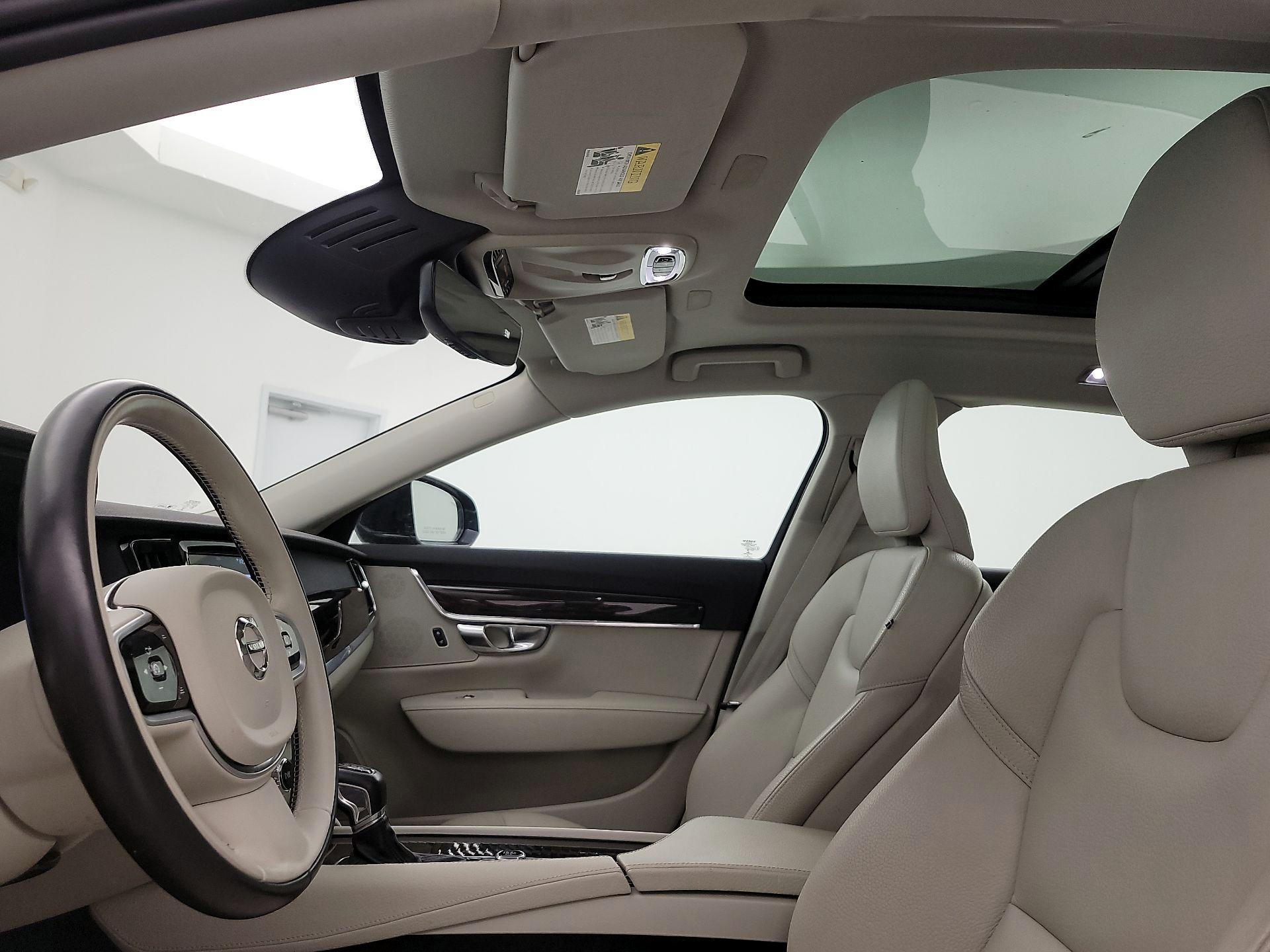 Thumbnail: 2019 Volvo S90 - 20