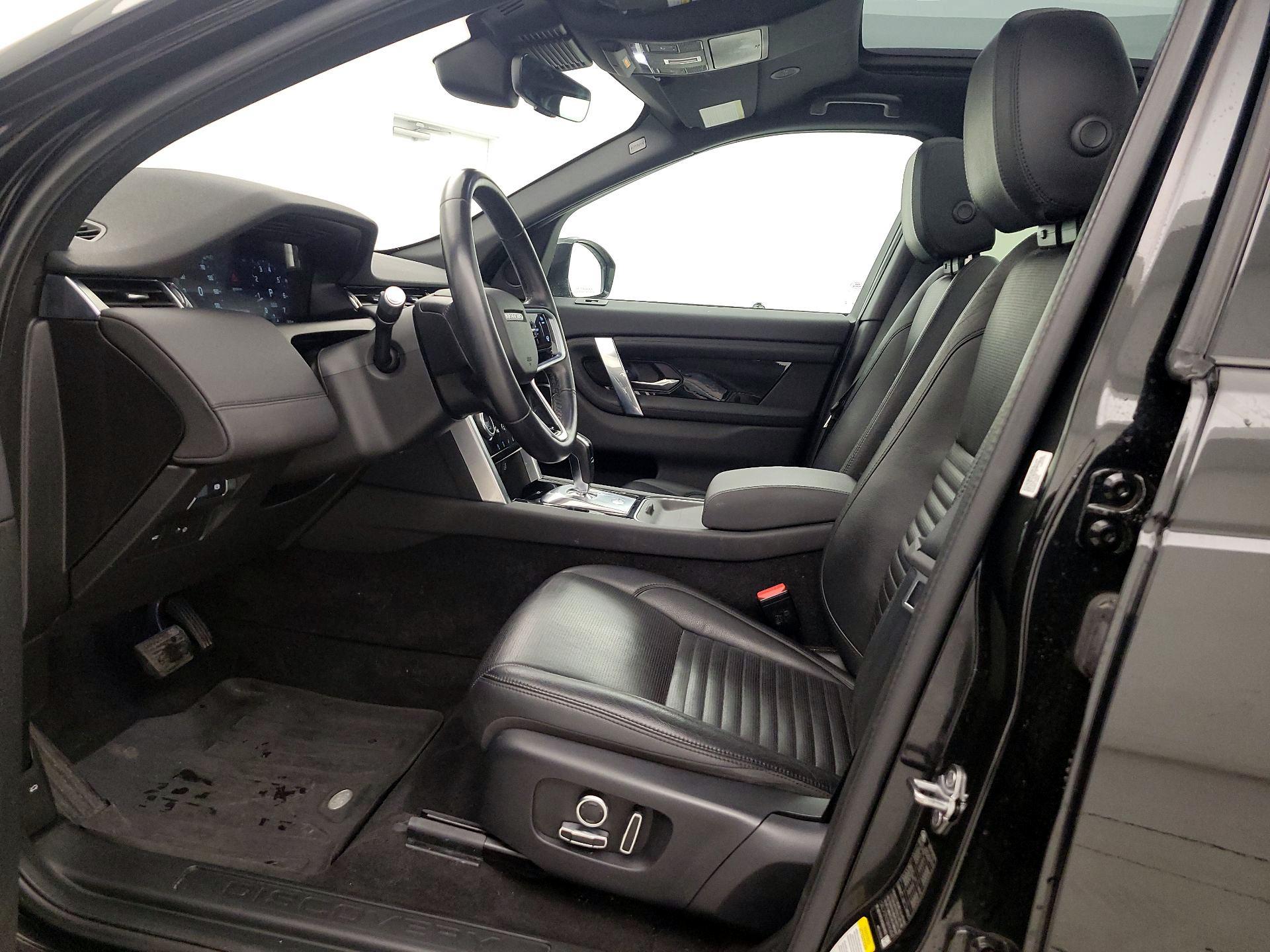 Thumbnail: 2021 Land Rover Discovery Sport - 11