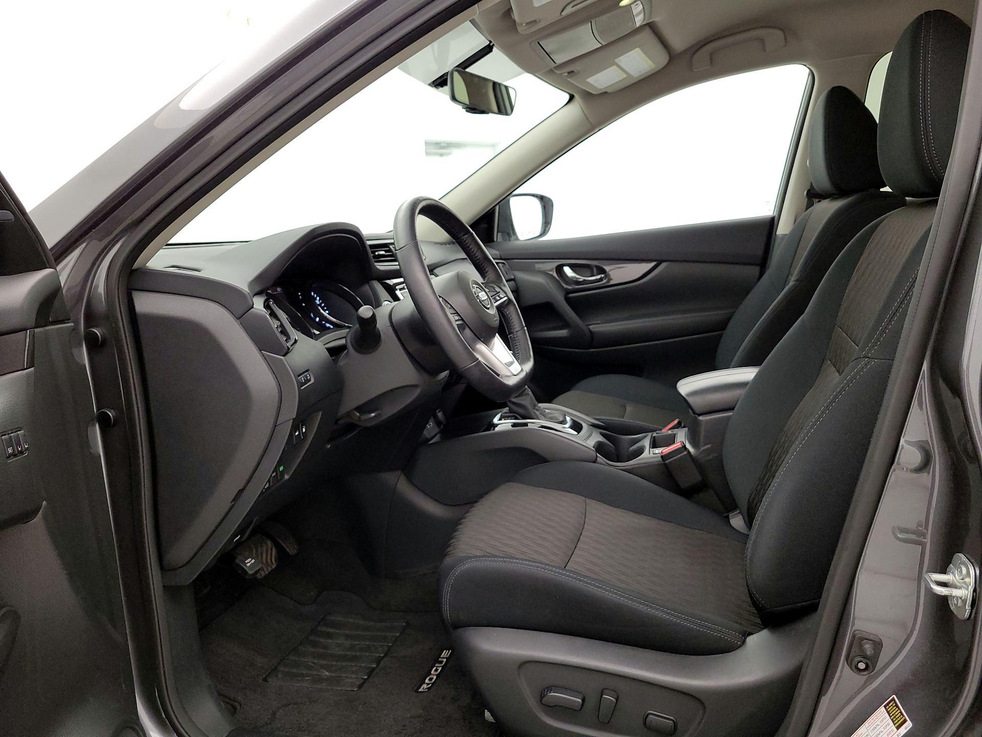 Thumbnail: 2018 Nissan Rogue - 11