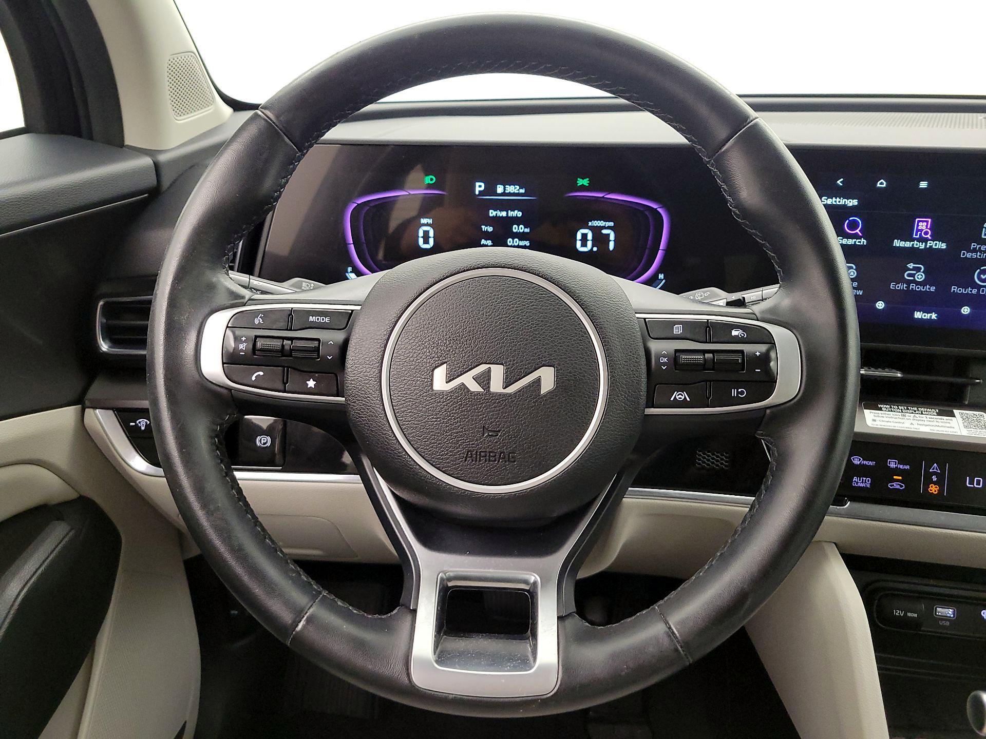 Thumbnail: 2023 Kia Sportage - 10