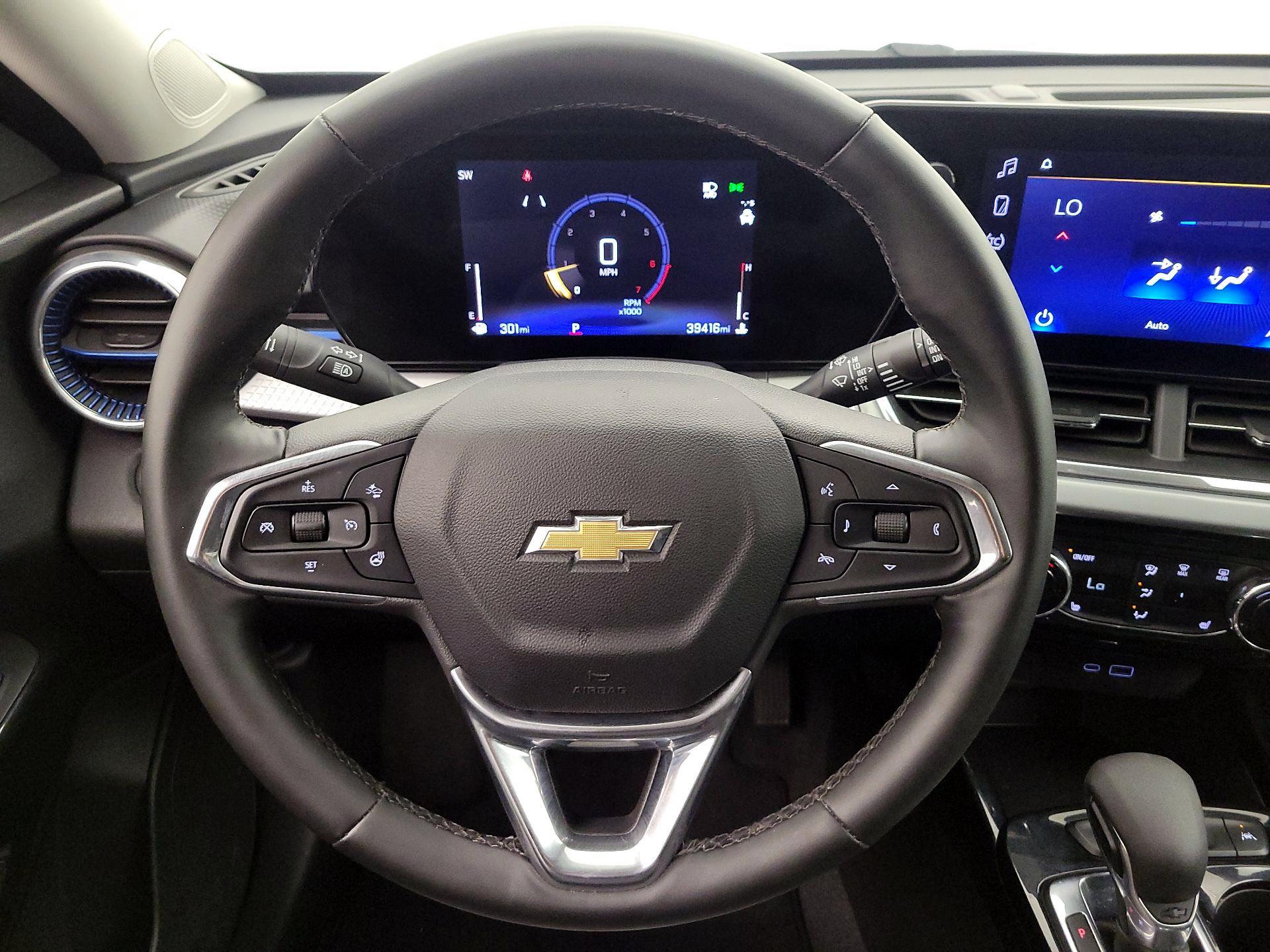 Thumbnail: 2025 Chevrolet Trax - 10