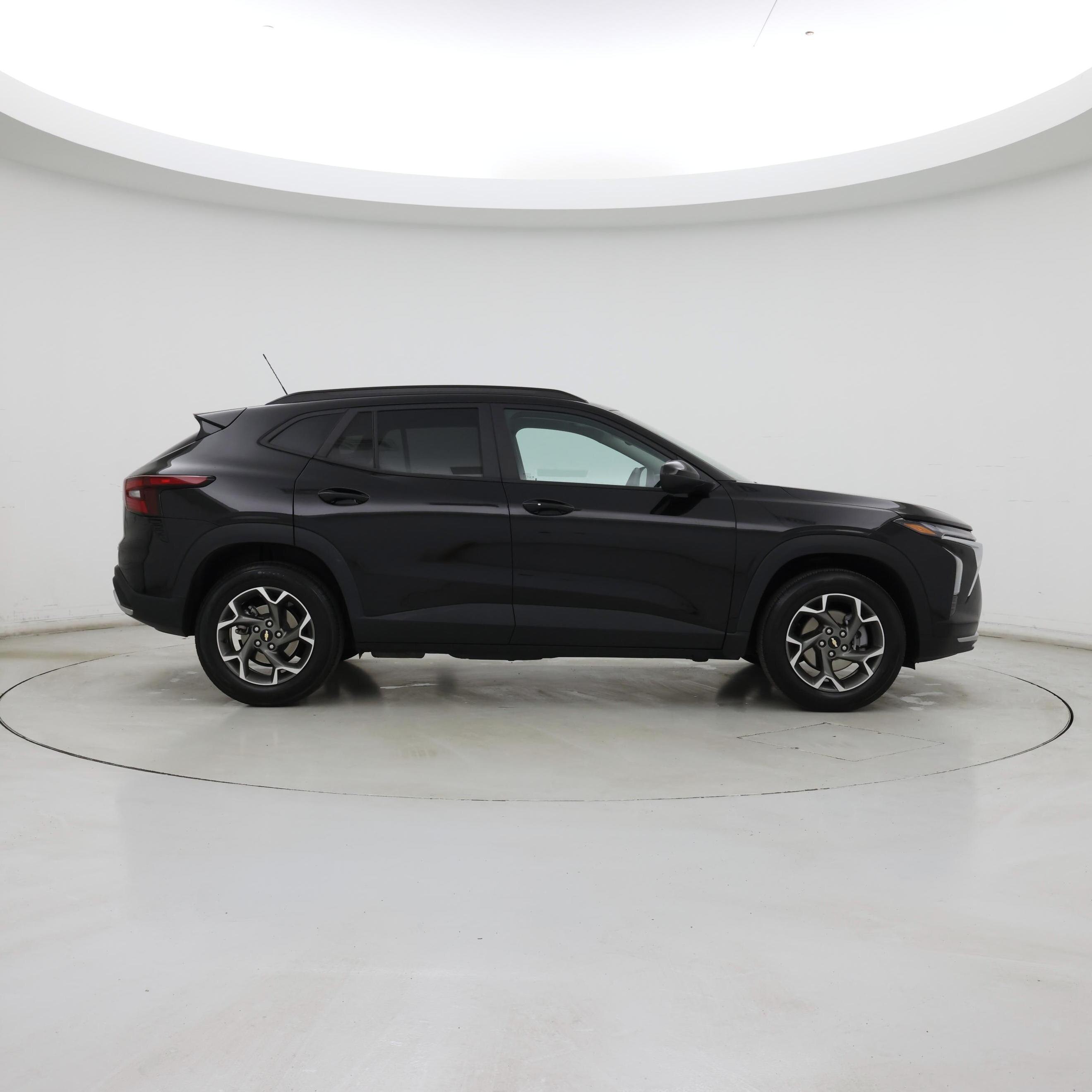 Thumbnail: 2025 Chevrolet Trax - 7