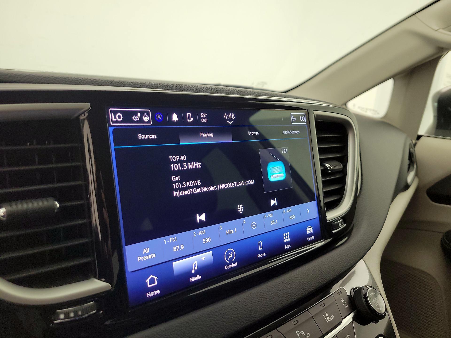 Thumbnail: 2023 Chrysler Pacifica - 15