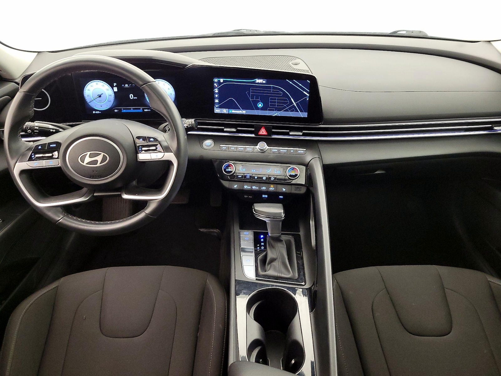 2025 Hyundai Elantra SEL - Photo 10