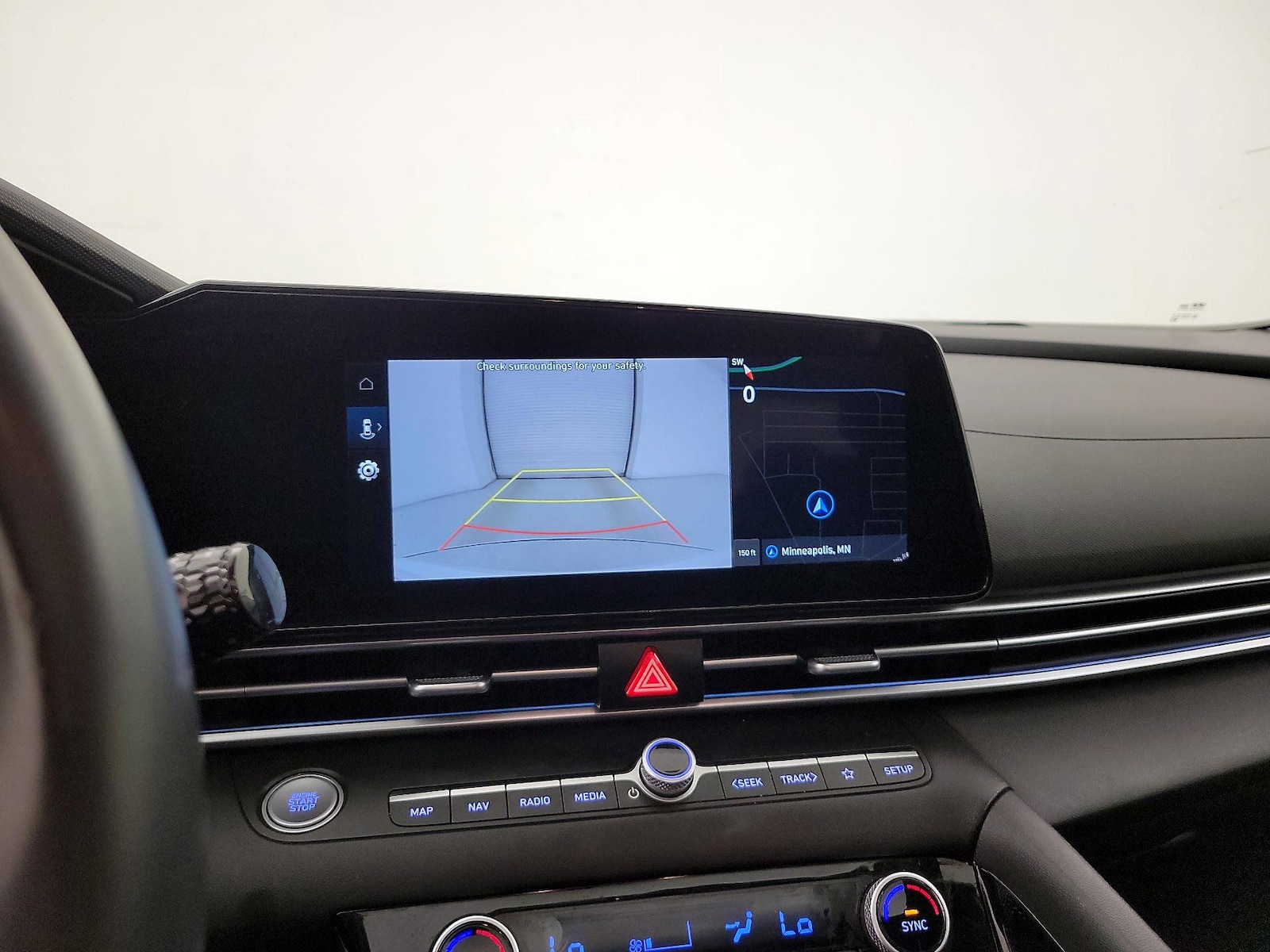 2025 Hyundai Elantra SEL - Photo 16