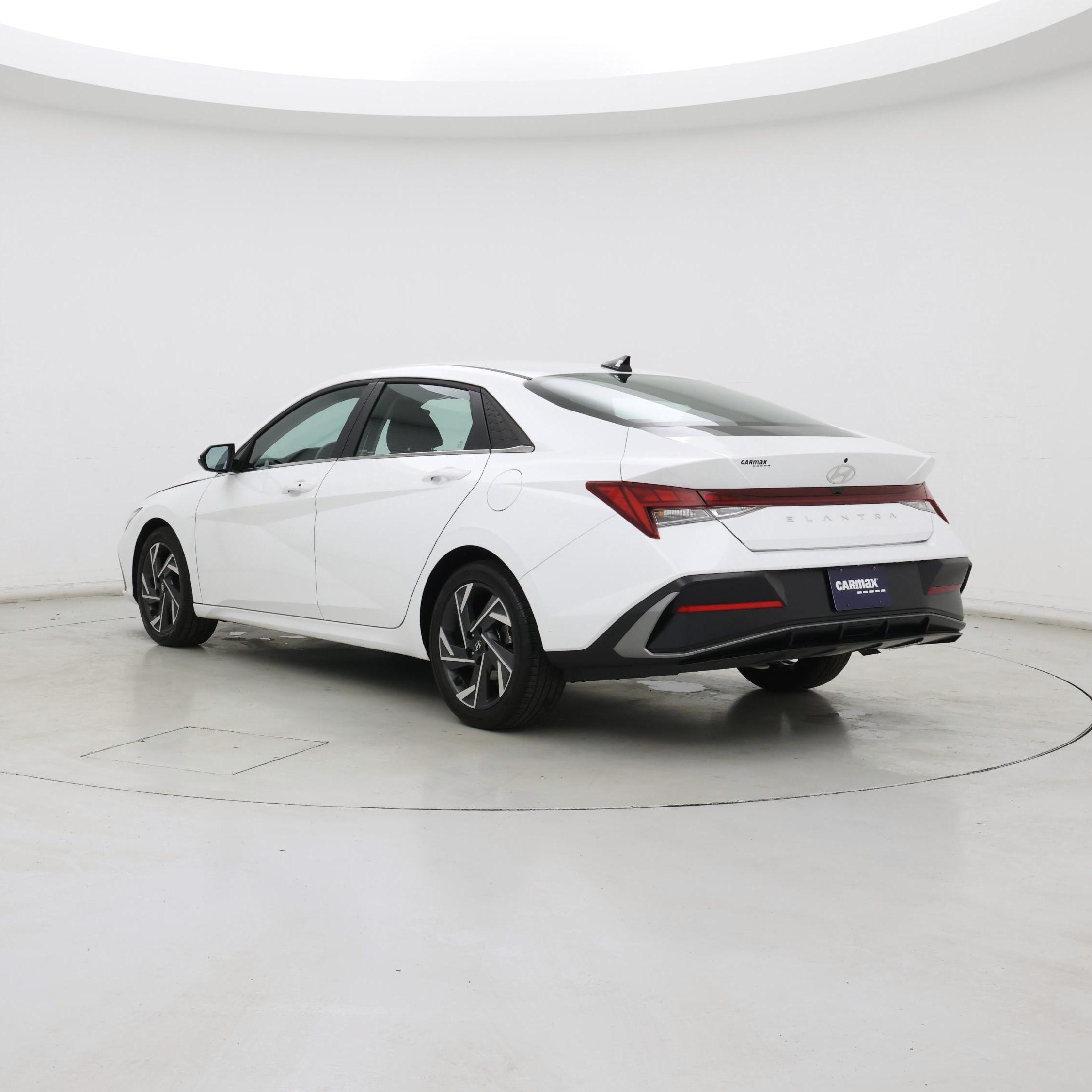 Thumbnail: 2025 Hyundai Elantra - 2