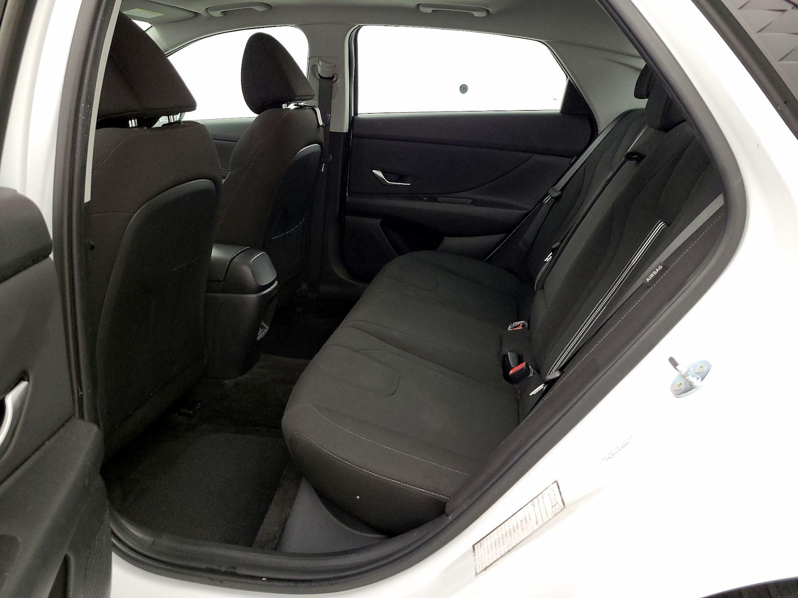 2025 Hyundai Elantra SEL - Photo 22