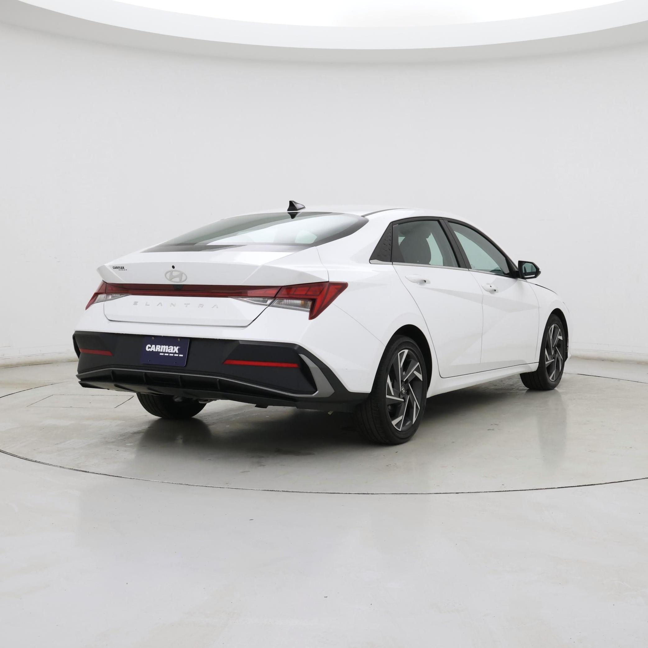 Thumbnail: 2025 Hyundai Elantra - 8
