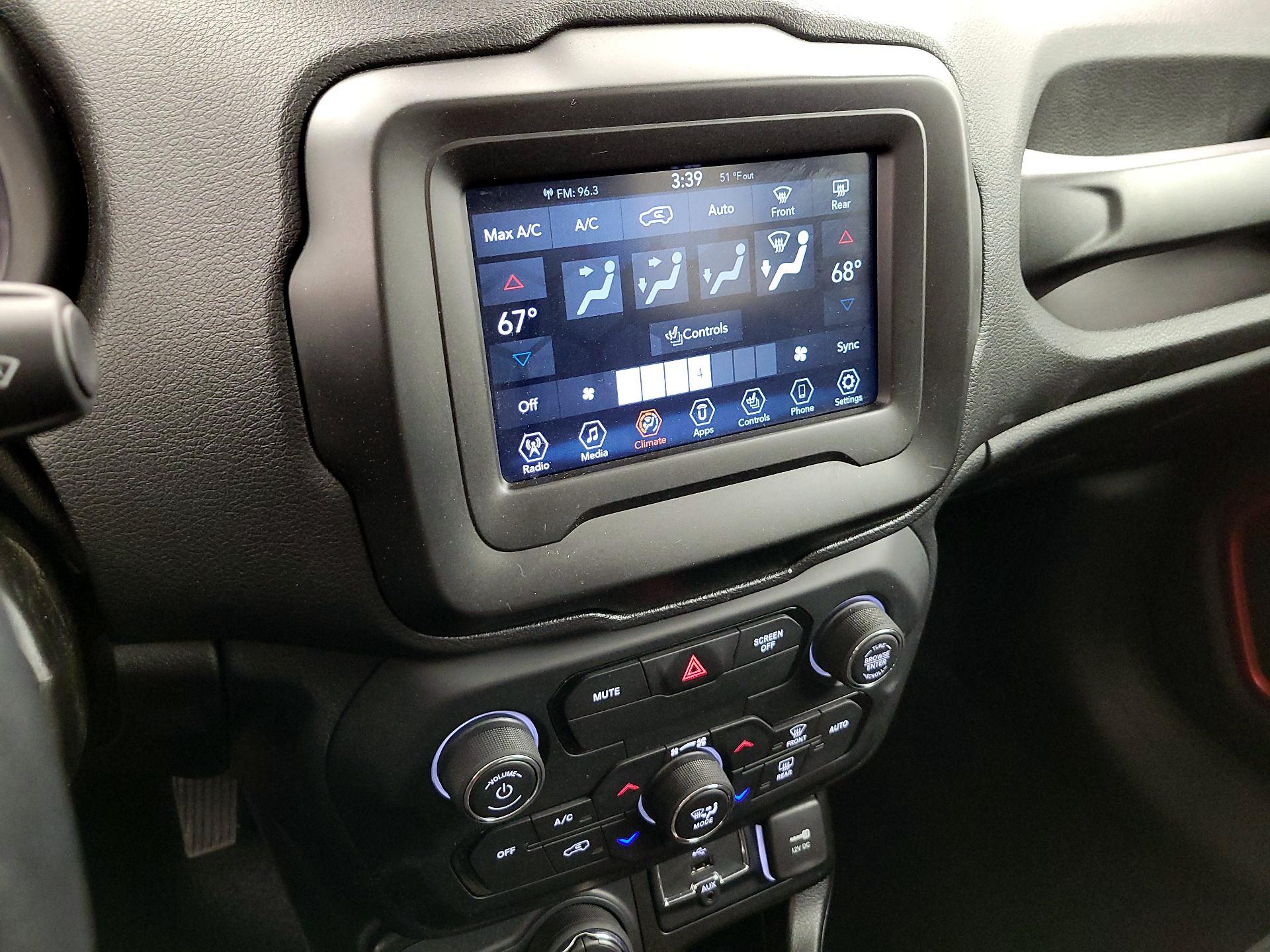 Thumbnail: 2020 Jeep Renegade - 16