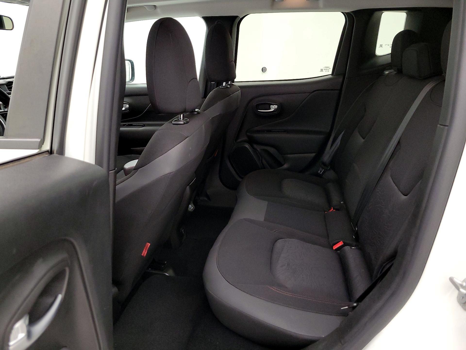 Thumbnail: 2020 Jeep Renegade - 20