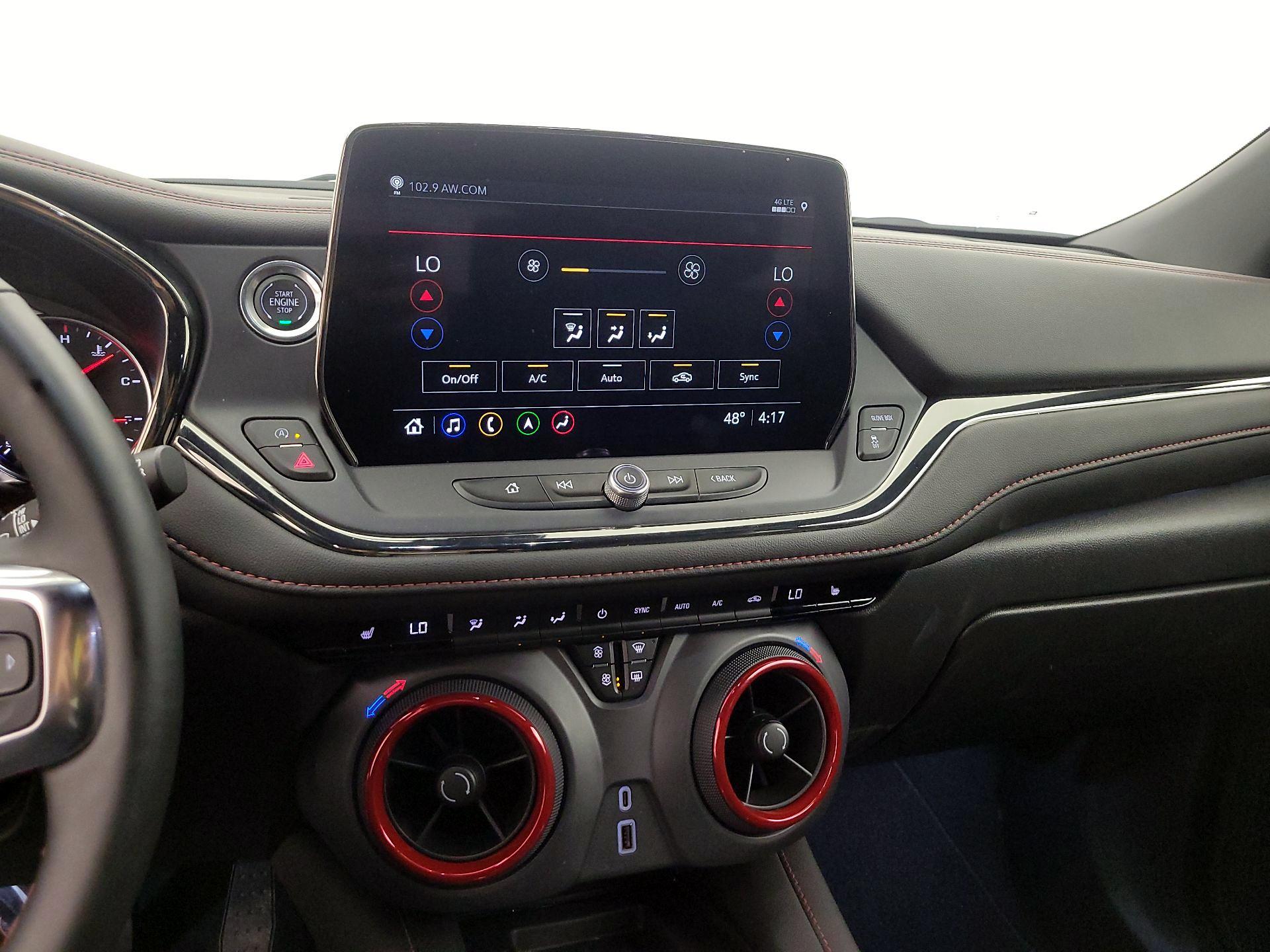 Thumbnail: 2025 Chevrolet Blazer - 17