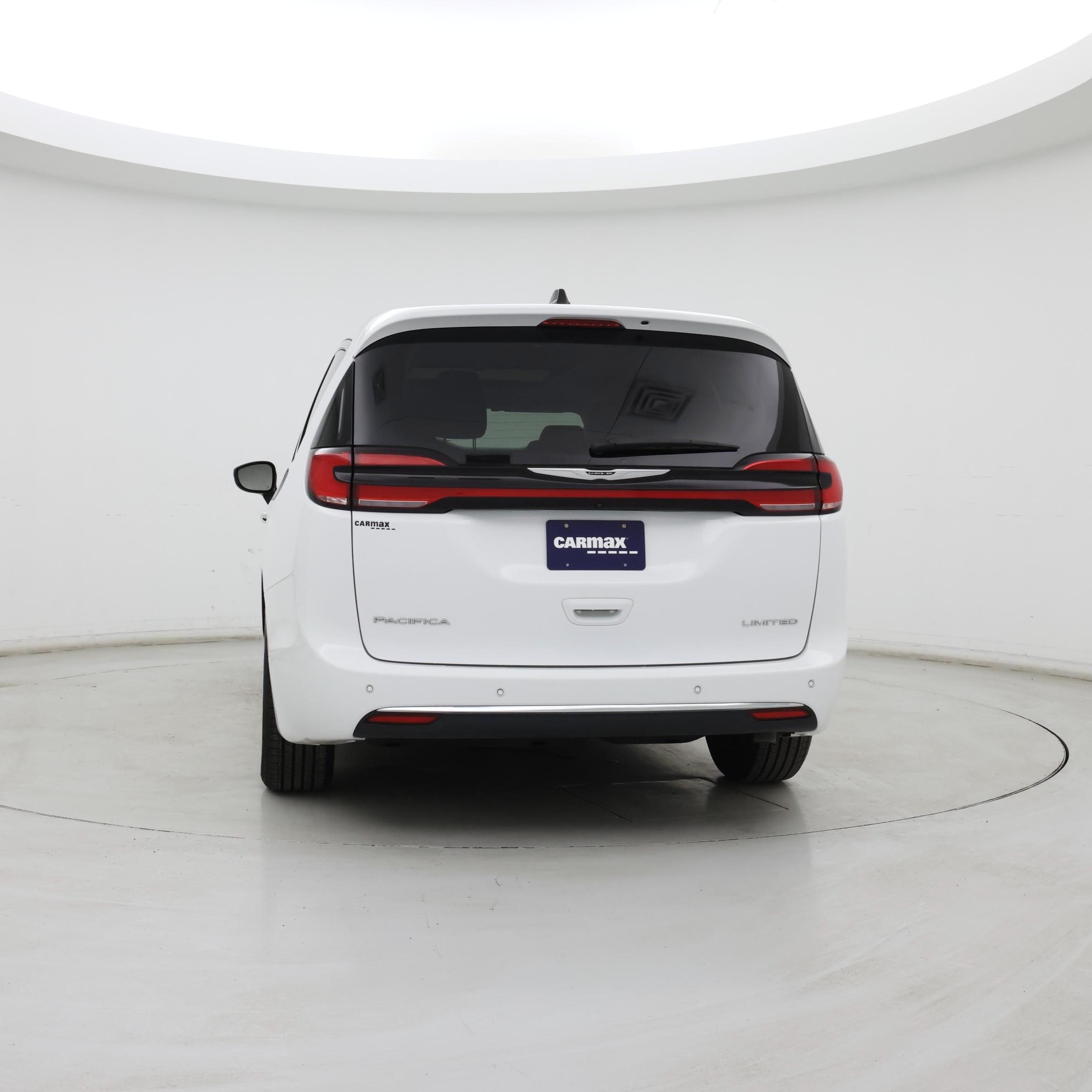 Thumbnail: 2024 Chrysler Pacifica - 6