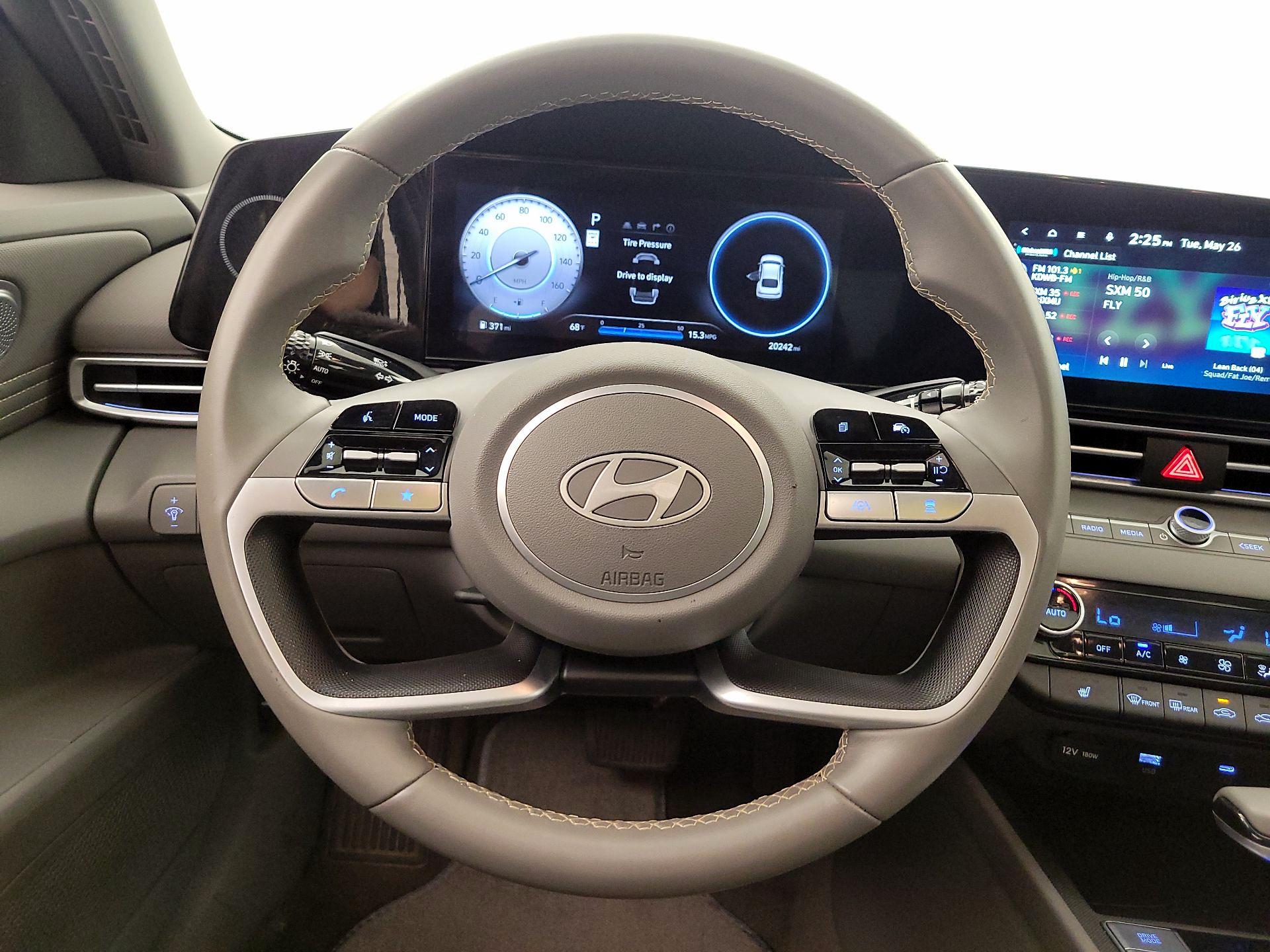 Thumbnail: 2025 Hyundai Elantra - 10