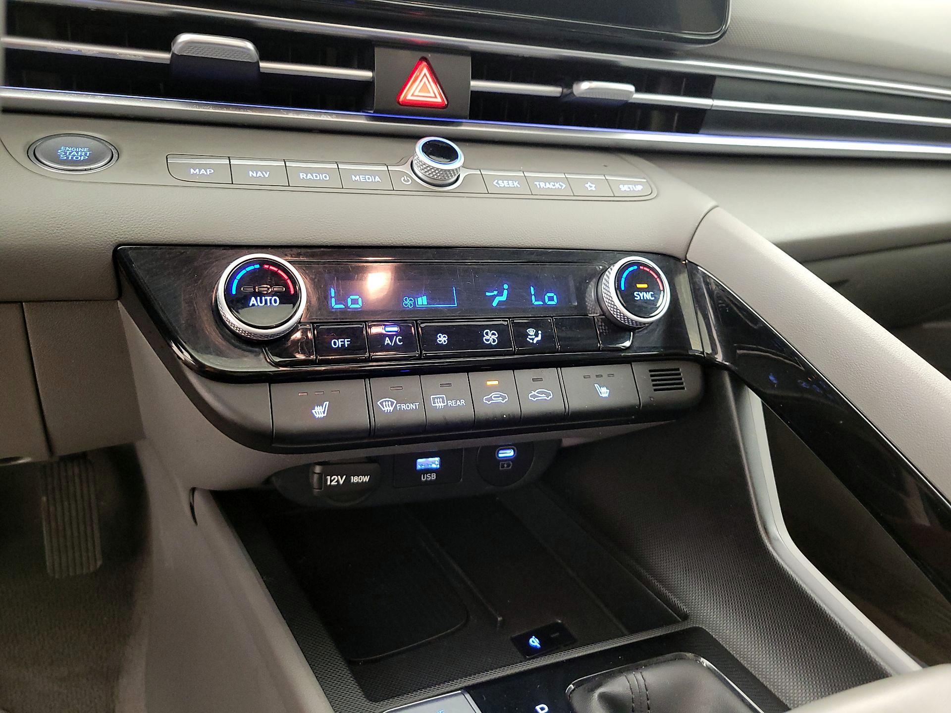 Thumbnail: 2025 Hyundai Elantra - 17