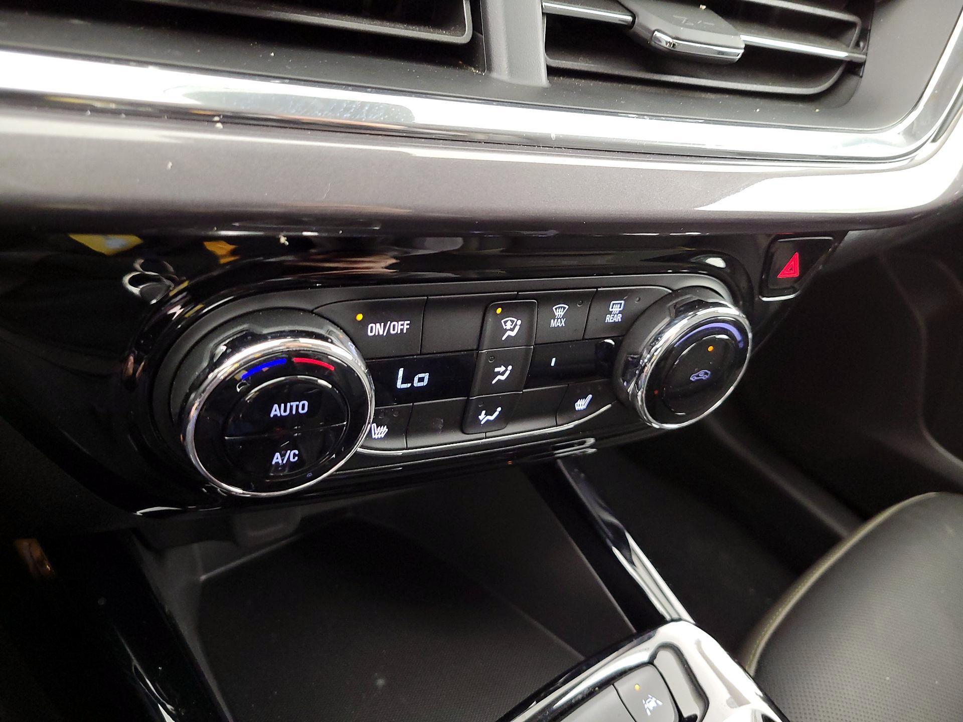 Thumbnail: 2025 Chevrolet Trax - 16
