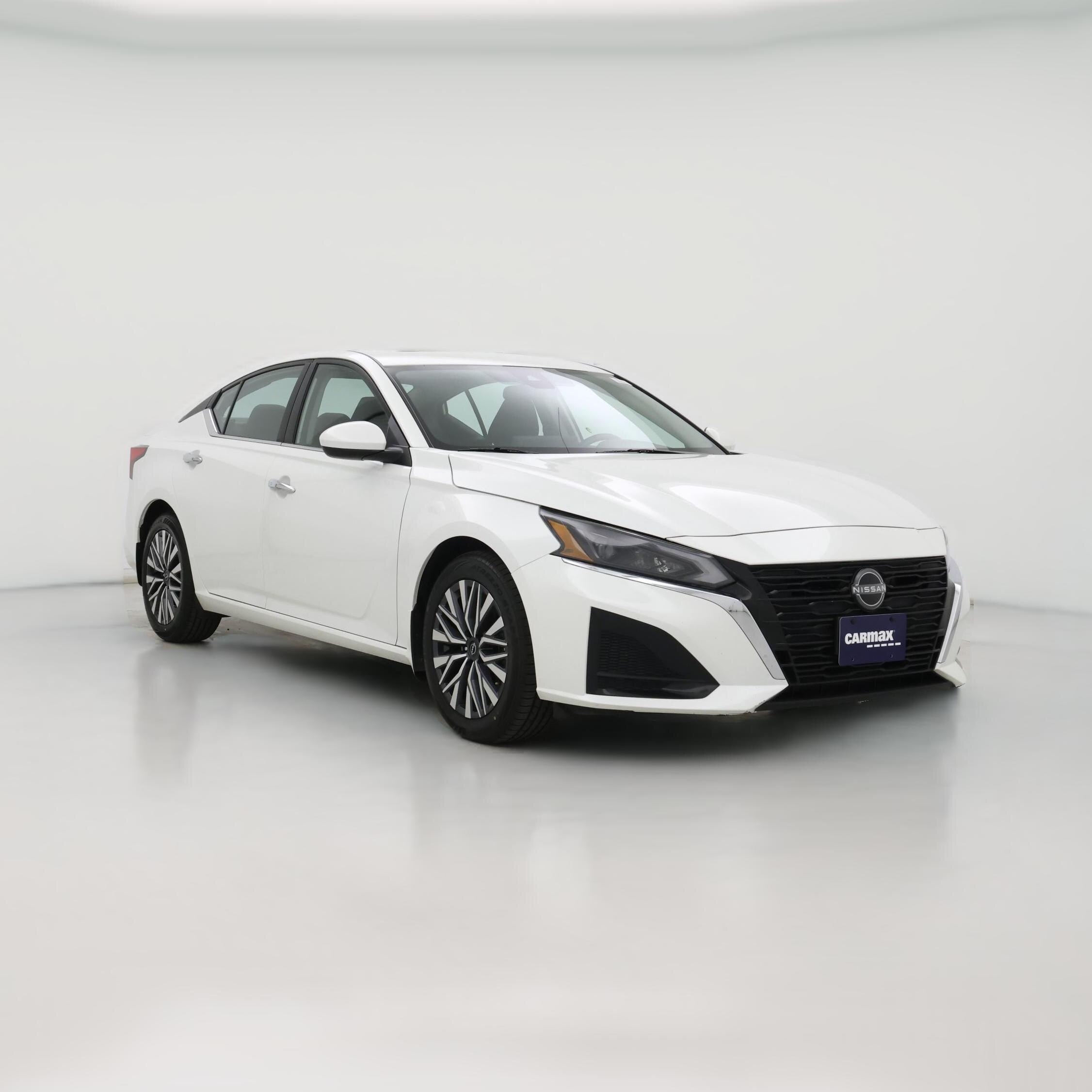 Thumbnail: 2024 Nissan Altima - 1