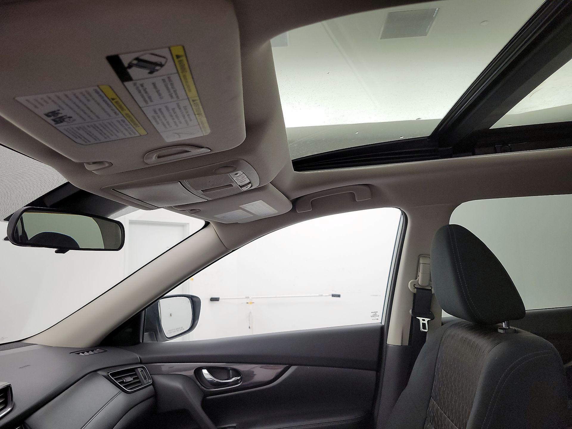 Thumbnail: 2020 Nissan Rogue - 20