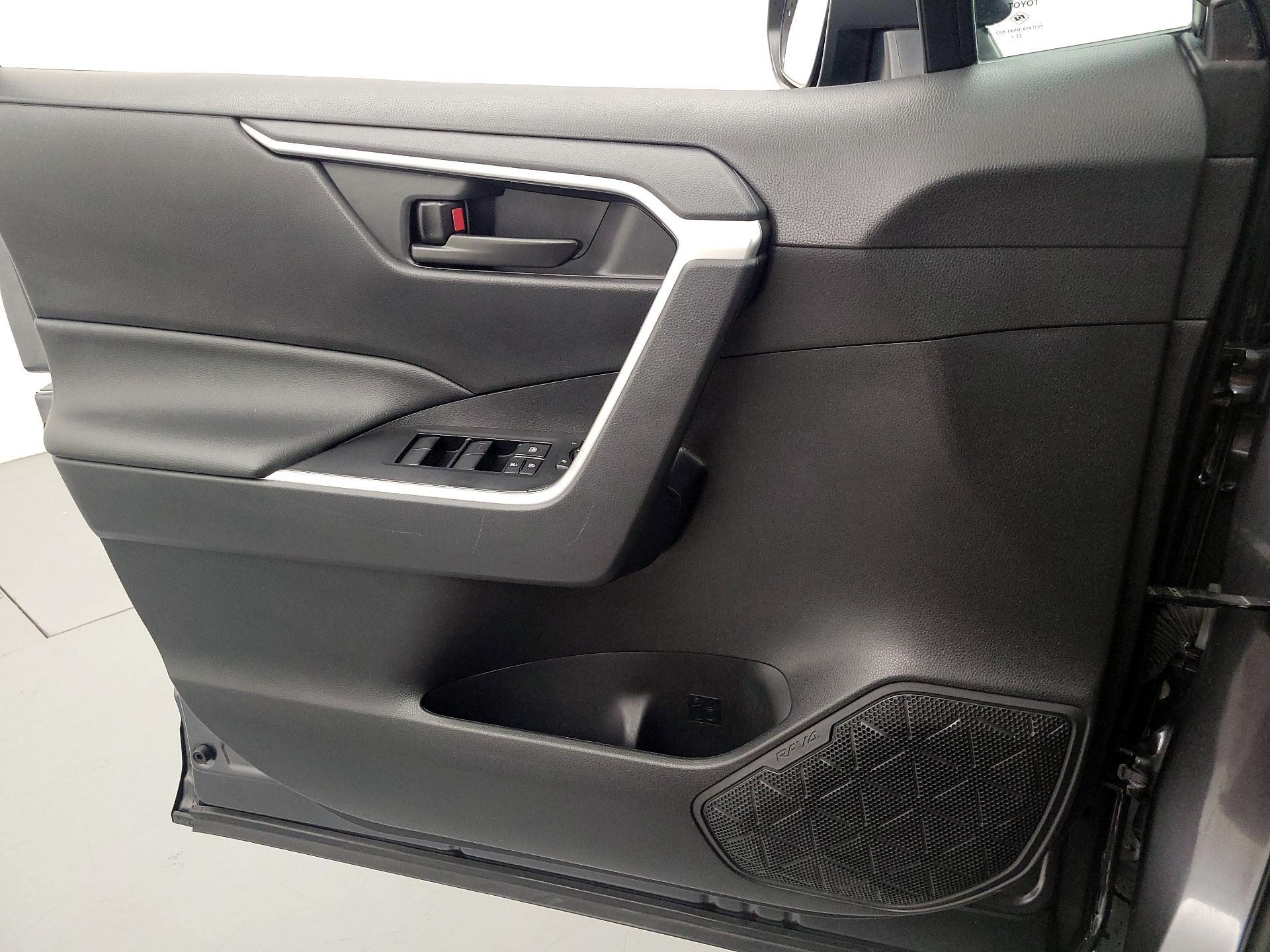 Thumbnail: 2023 Toyota RAV4 - 12