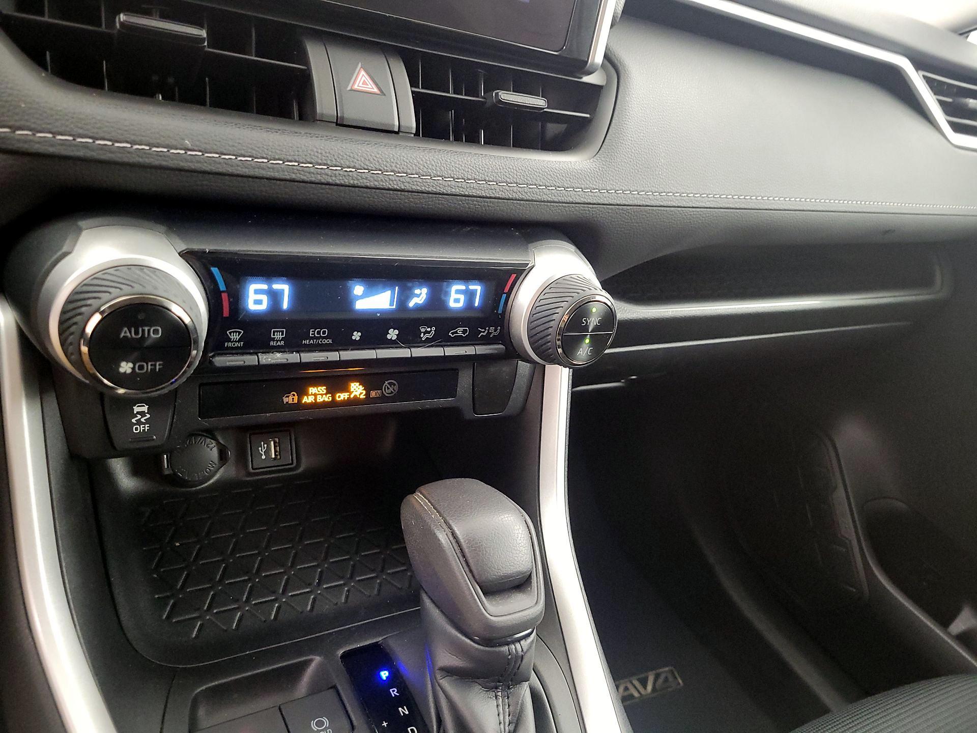 Thumbnail: 2023 Toyota RAV4 - 16